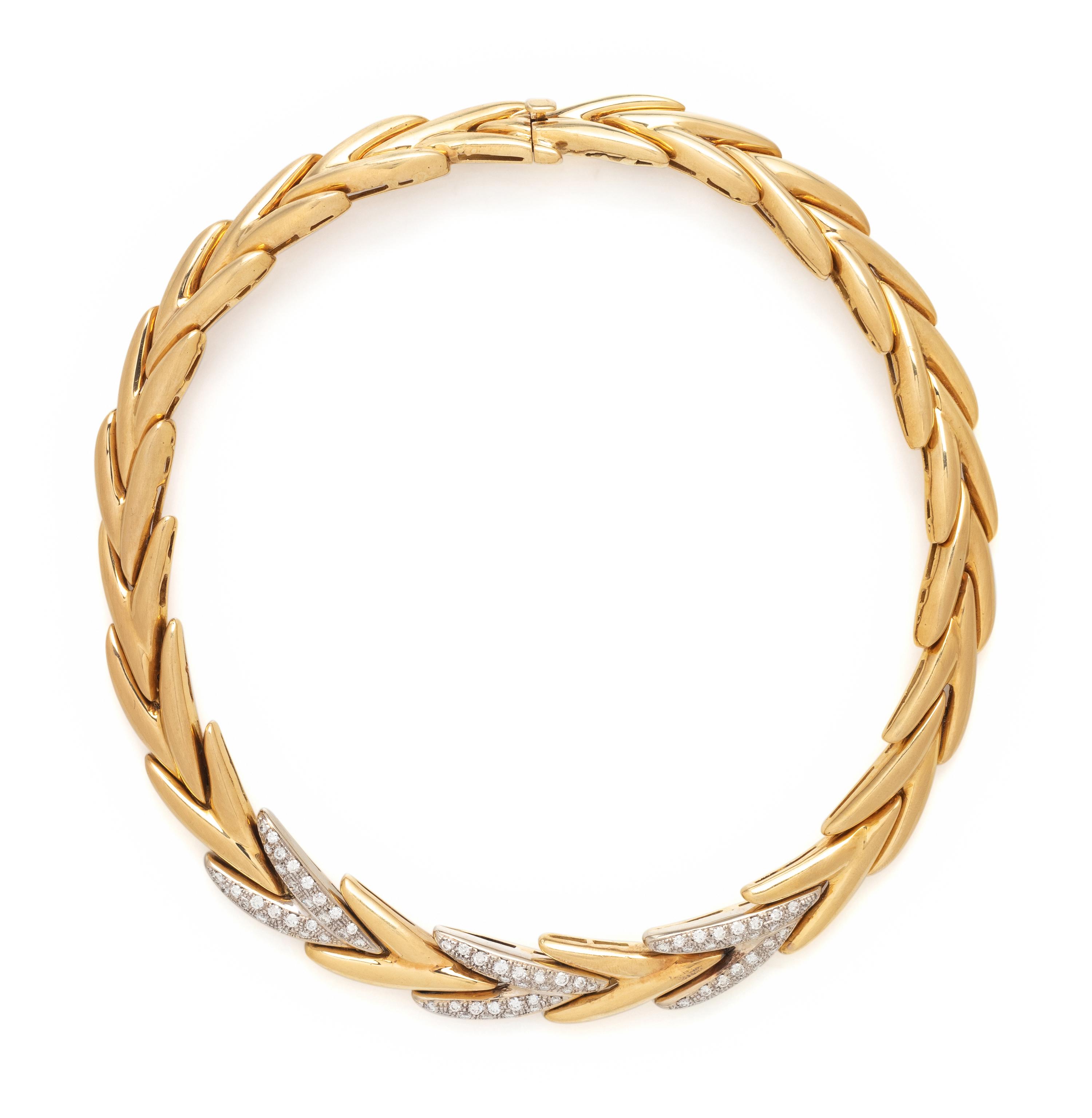 YELLOW GOLD AND DIAMOND NECKLACE