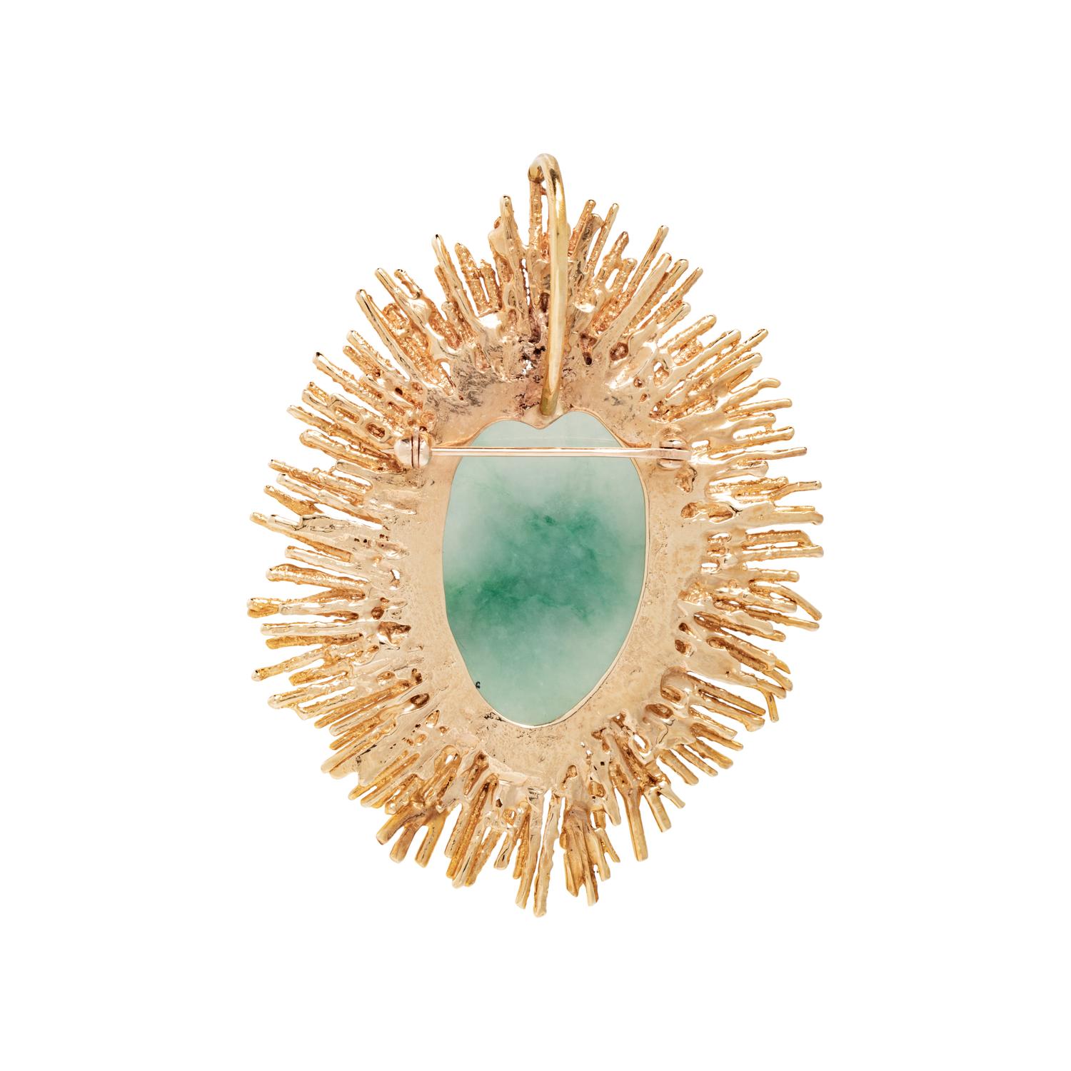 YELLOW GOLD AND JADE PENDANT/BROOCH