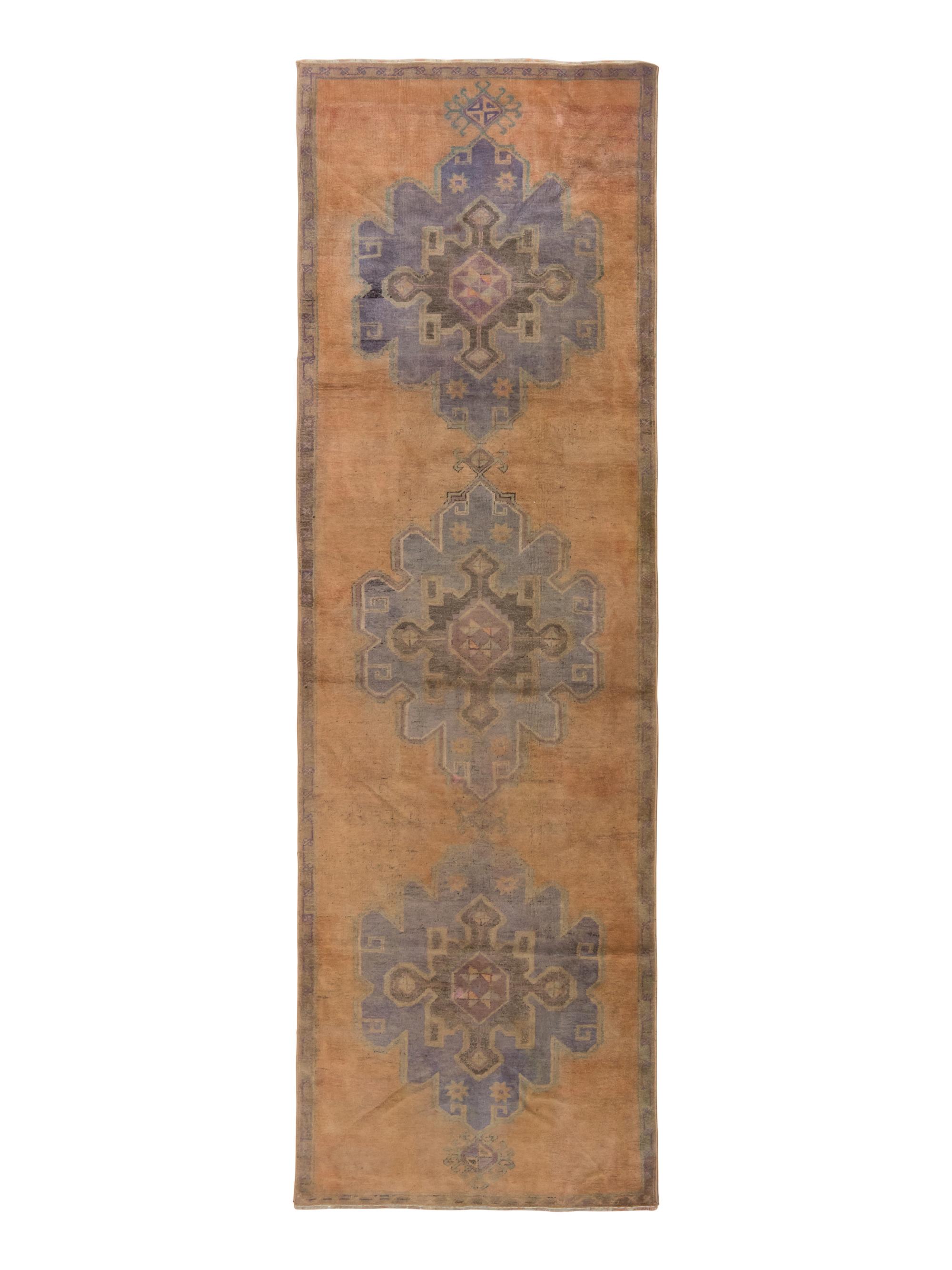 An Oushak Runner