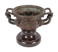 A Grand Tour Bronze of the Warwick Vase — LATE 19TH CENTURY