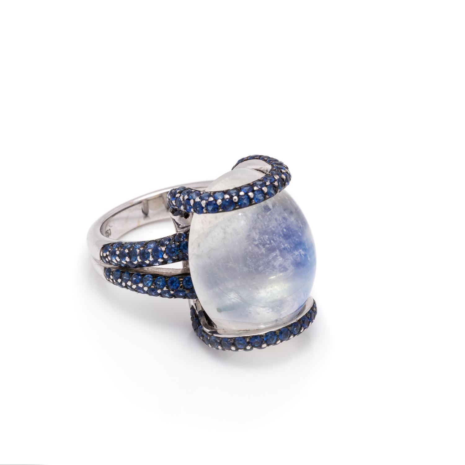 MOONSTONE AND SAPPHIRE RING