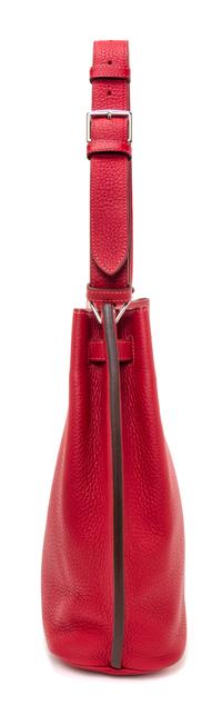 An Hermes Rouge Casaque Taurillon Clemence 22cm So-Kelly Handbag, 9" x 11" x 4.5".
