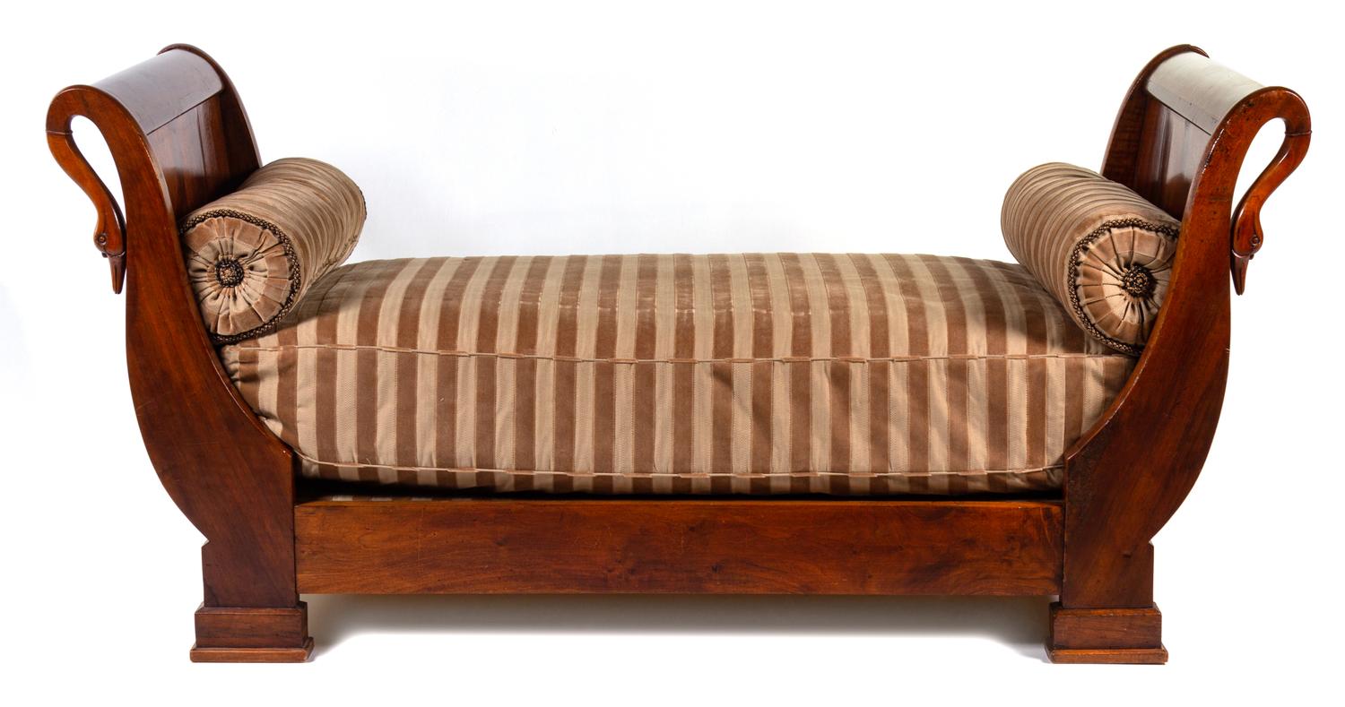 An Empire Style Mahogany Lit en Bateau Height 40 3/4 x length 86 x depth 39 3/8 inches. — 19TH CENTURY