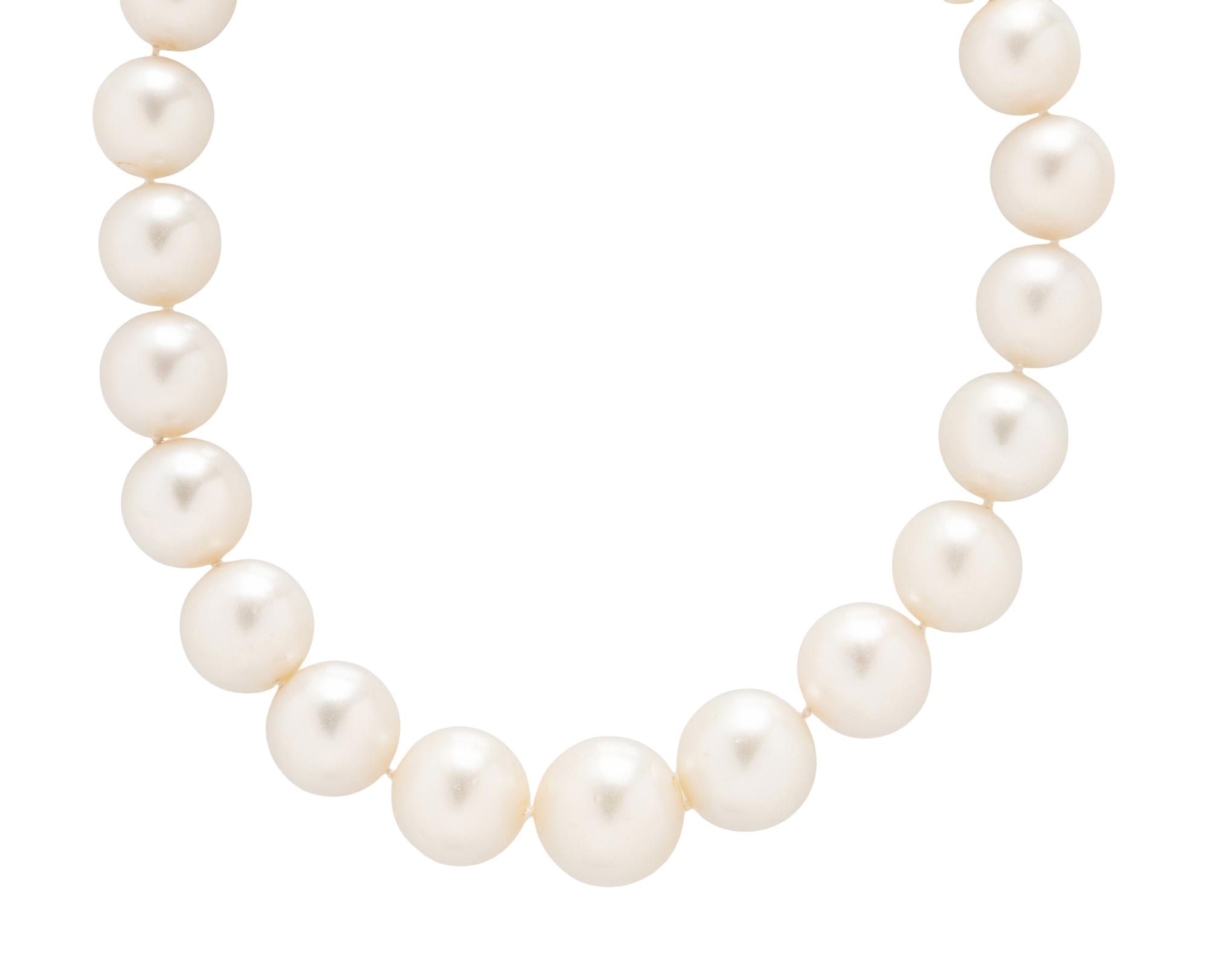 GRADUATED CULTURED PEARL AND DIAMOND NECKLACE
