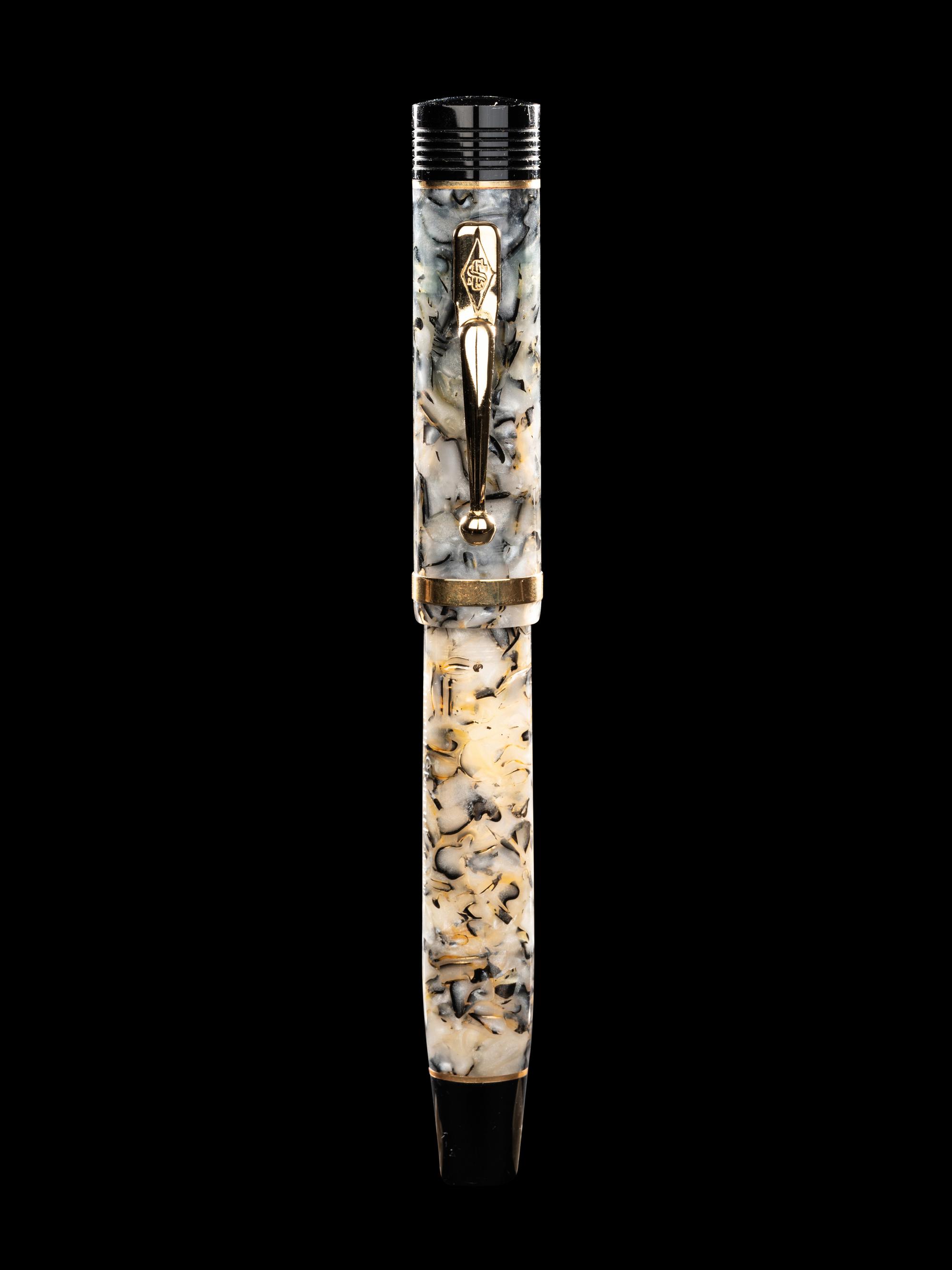 Conway Stewart: Churchill-White Tiger Limited Edition Fountain Pen and Ink Set