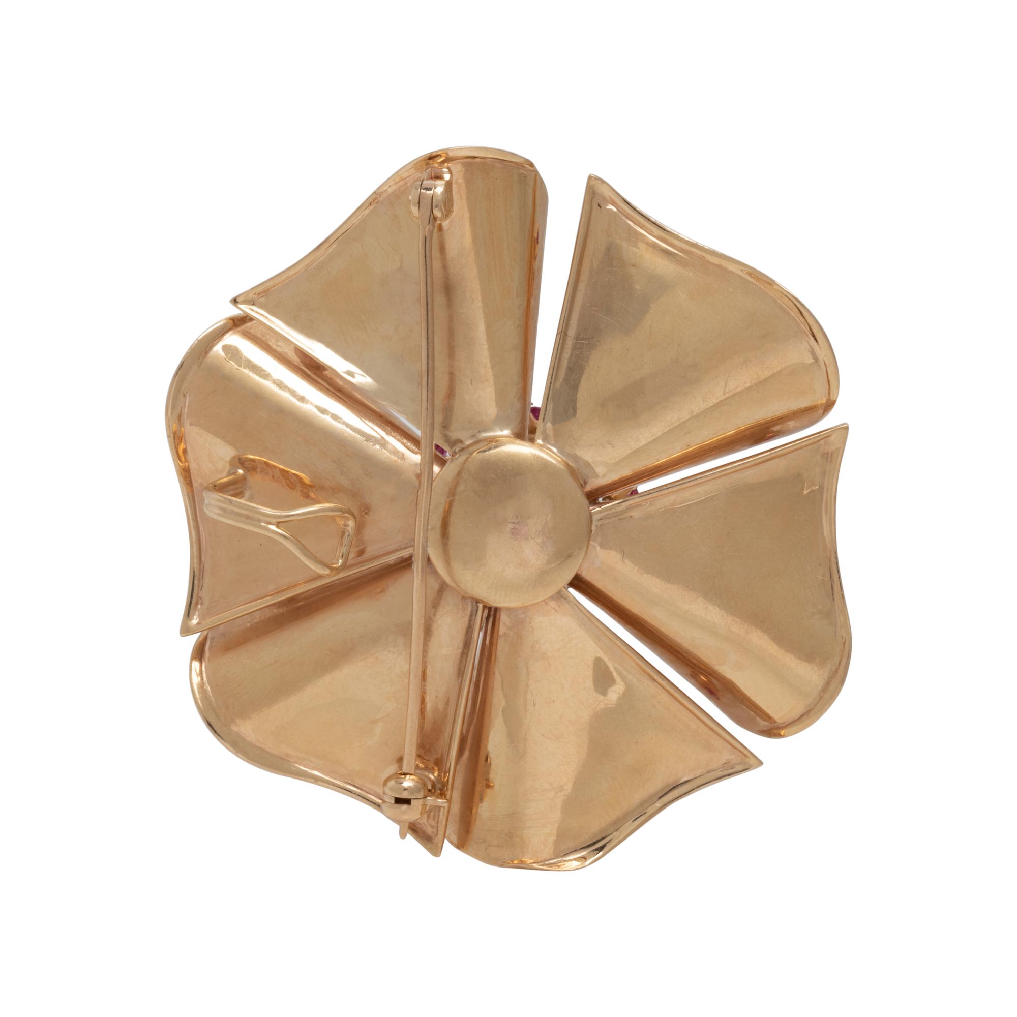 RETRO, YELLOW GOLD RUBY AND DIAMOND PENDANT/BROOCH