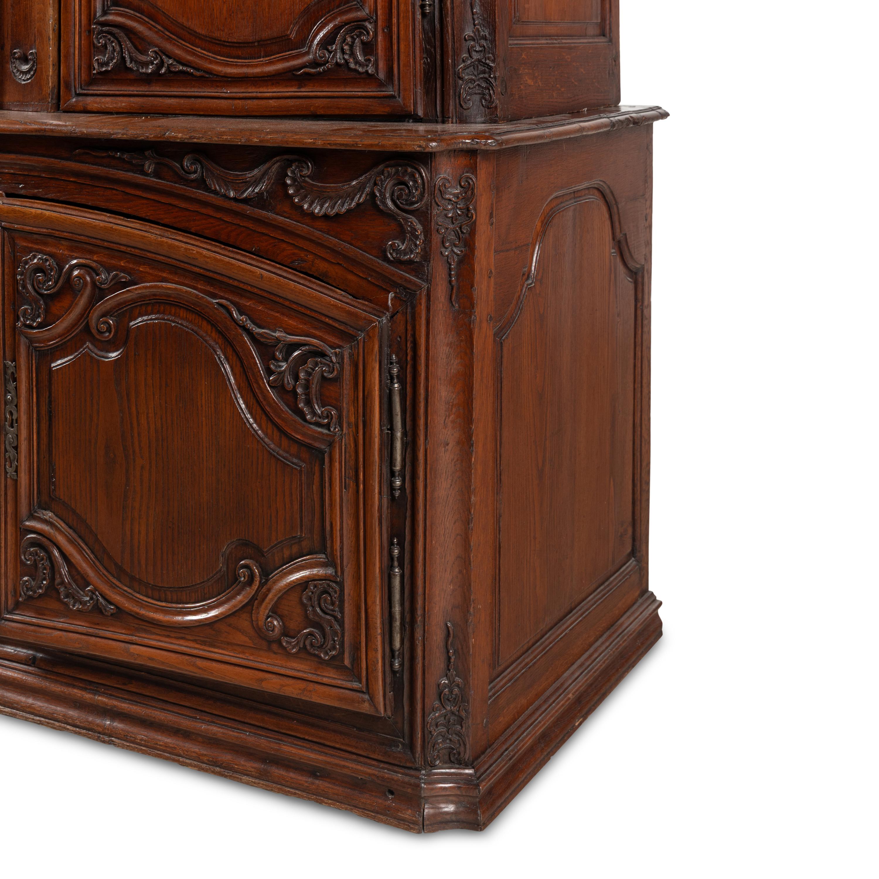 A Louis XV Cabinet à Deux Corps