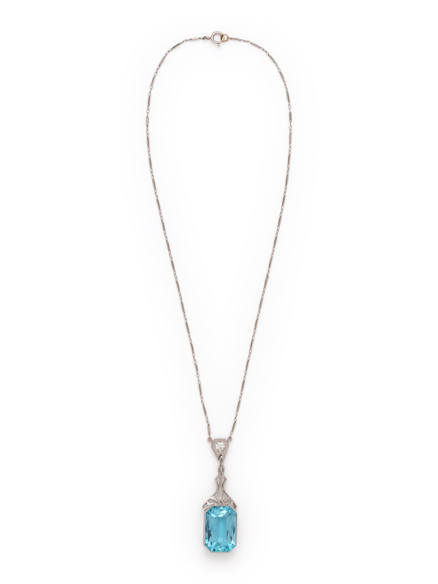 ANTIQUE, AQUAMARINE AND DIAMOND NECKLACE