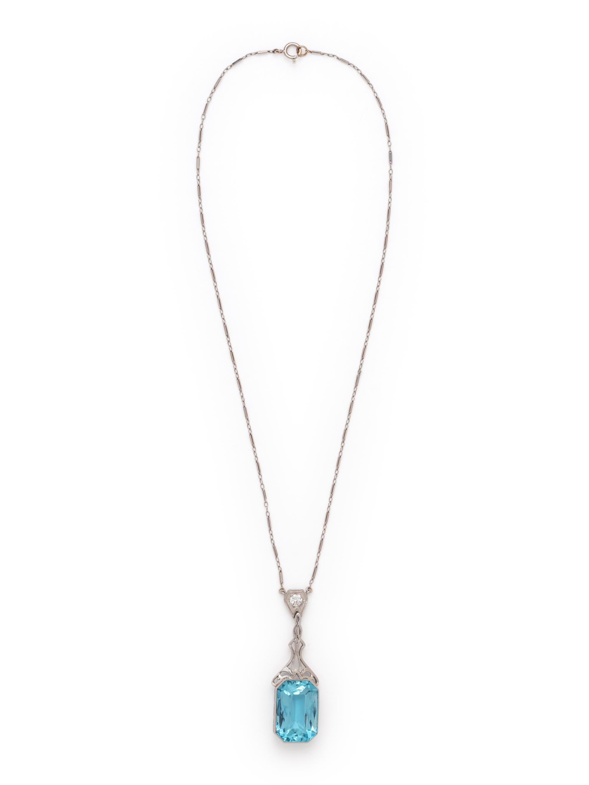 ANTIQUE, AQUAMARINE AND DIAMOND NECKLACE