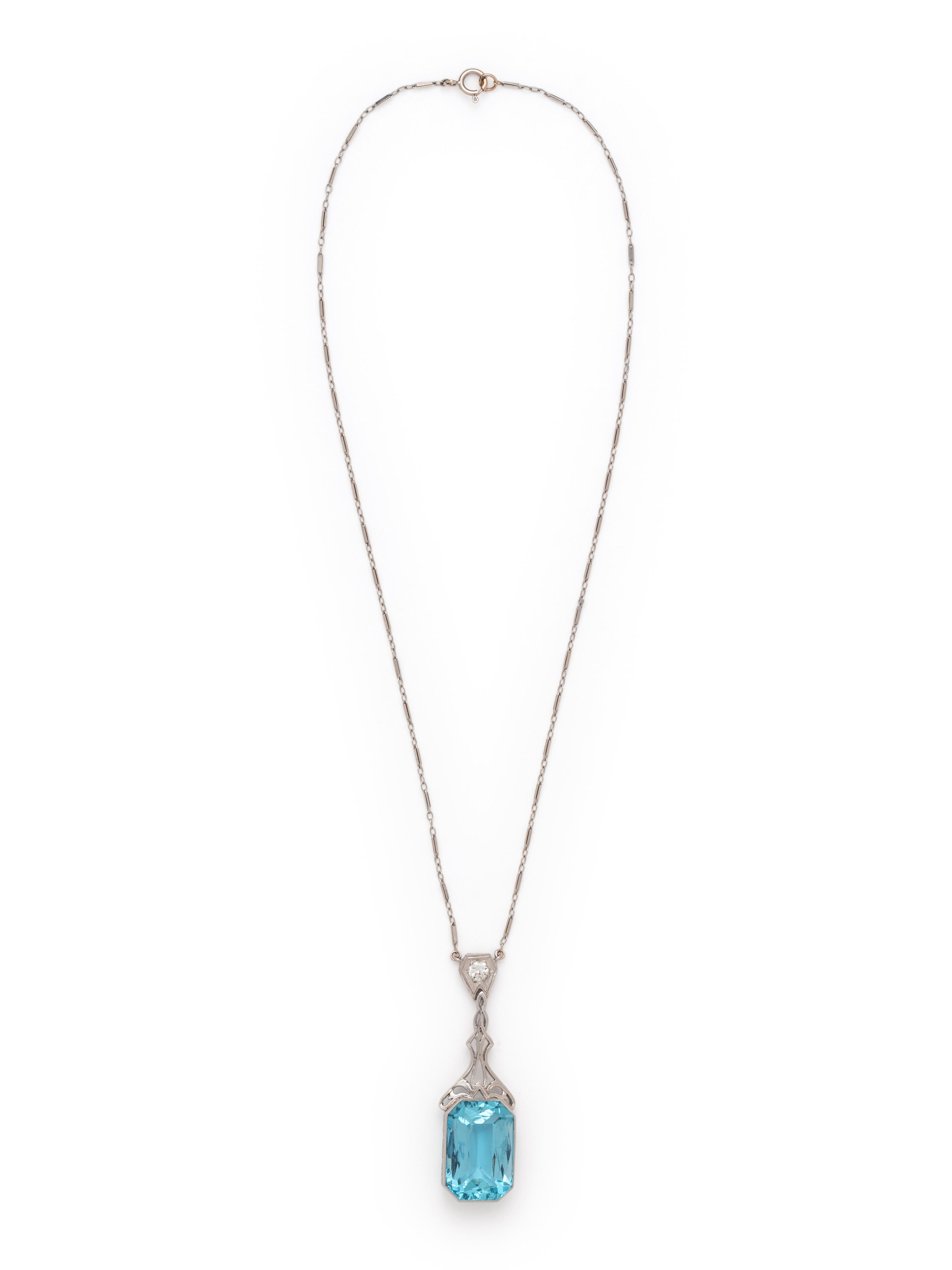 ANTIQUE, AQUAMARINE AND DIAMOND NECKLACE