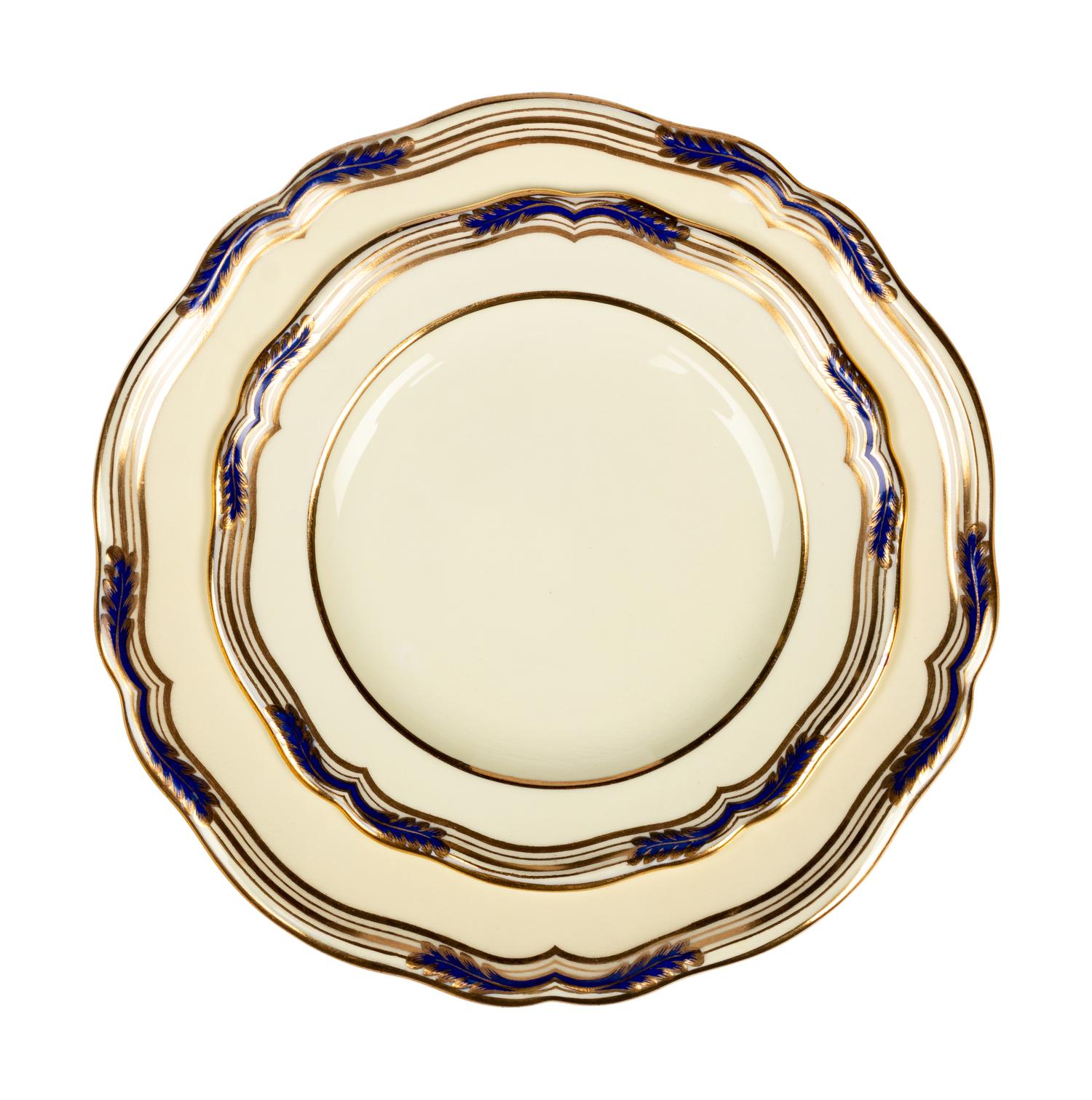 A Spode Sutherland Porcelain Dinner Service
