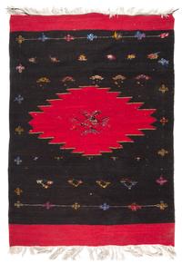 A Moroccan Flatweave Rug 5 feet 1 inch x 3 feet 7 inches. — 20TH CENTURY
