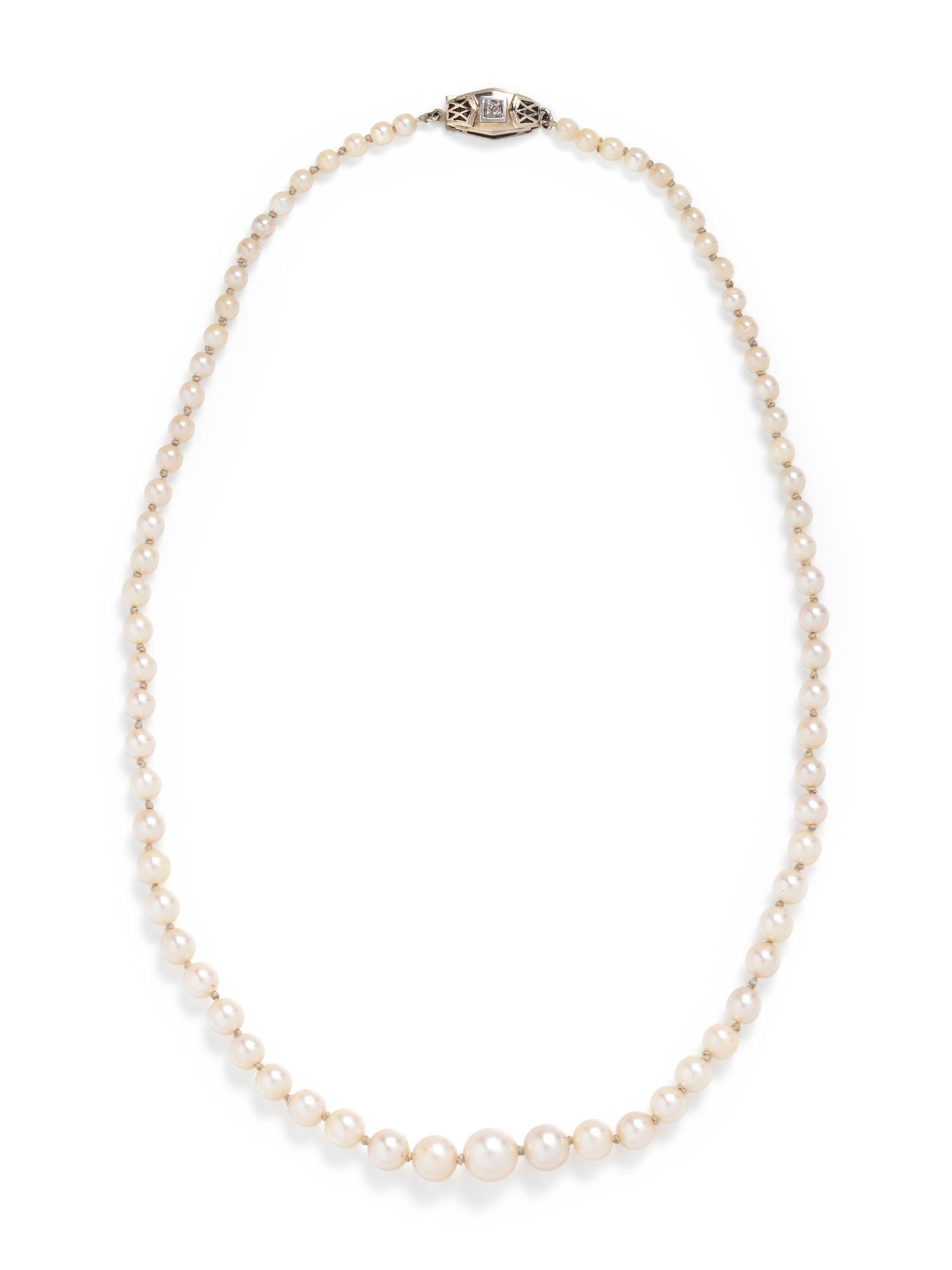 FRENCH, PEARL NECKLACE