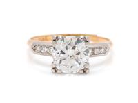 DIAMOND RING