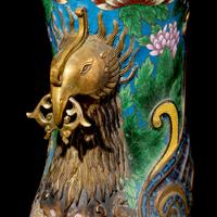 A Pair of Chinese Cloisonné Enamel Phoenix Vases, 20th Century — 近代 掐絲琺琅鳳尾觥一對
