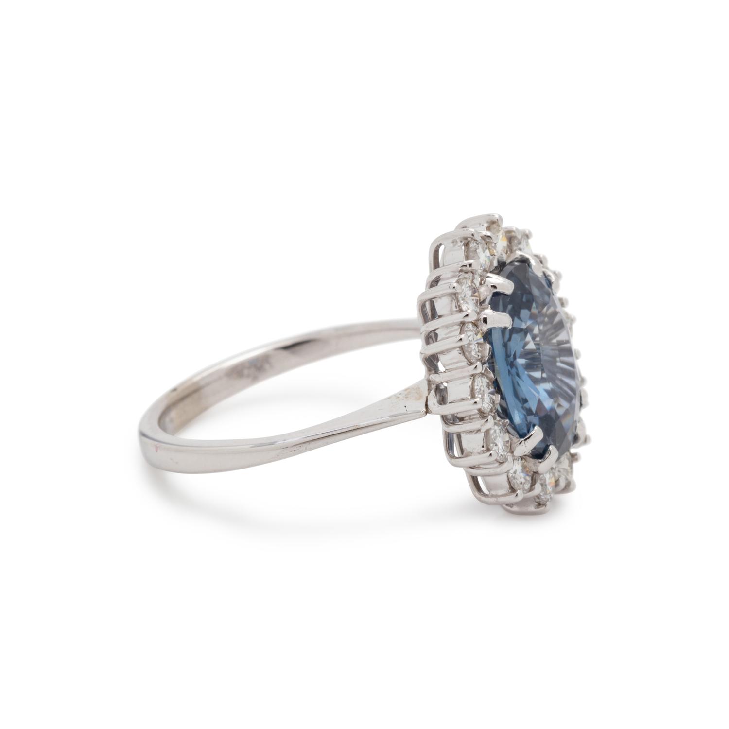 SAPPHIRE AND DIAMOND RING