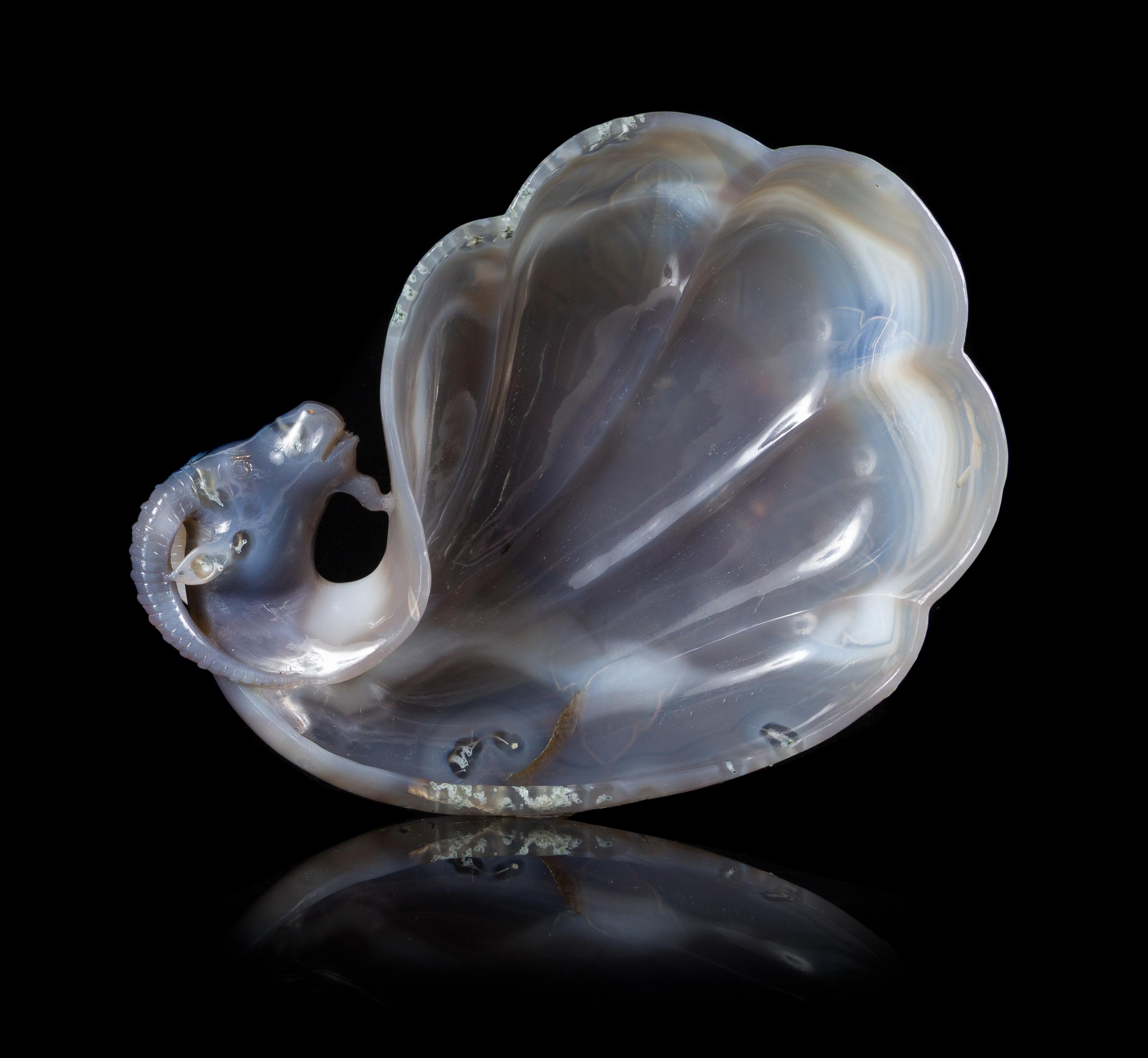 A Mughal-Style Carved Agate Ram-Head Dish Length 7 1/2 inches. — QING DYNASTY (1644-1911)