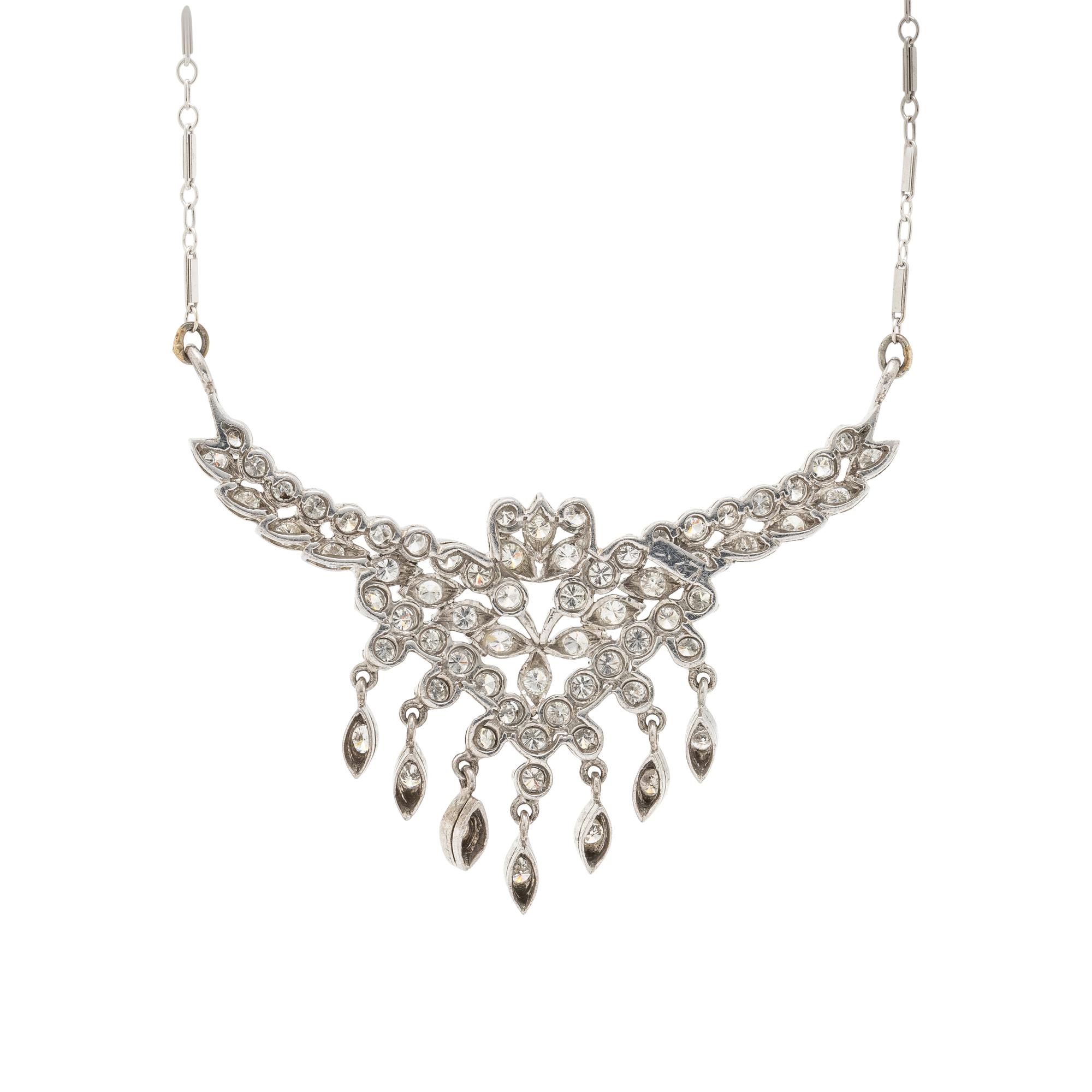 WHITE GOLD AND DIAMOND NECKLACE