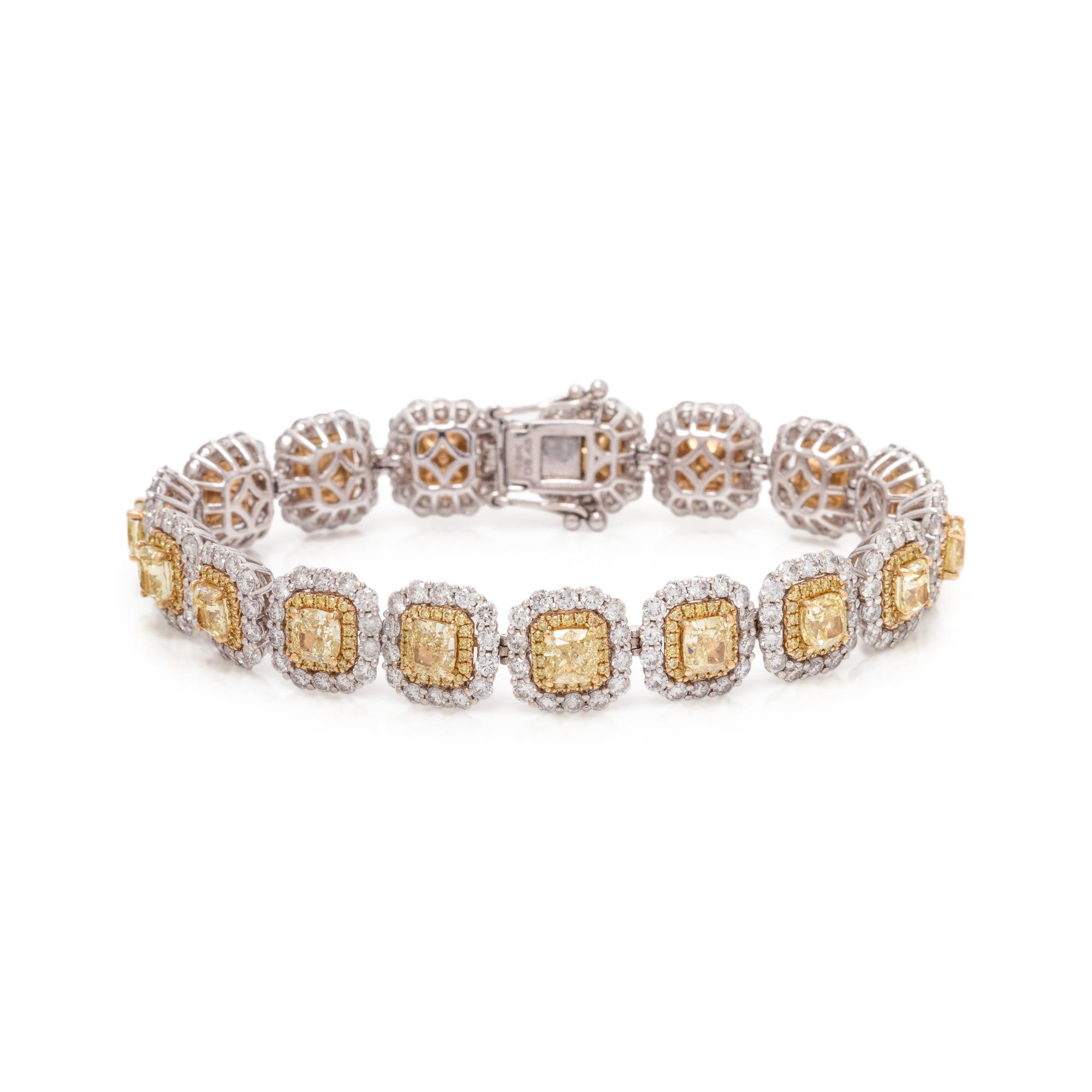 COLORED DIAMOND AND DIAMOND BRACELET
