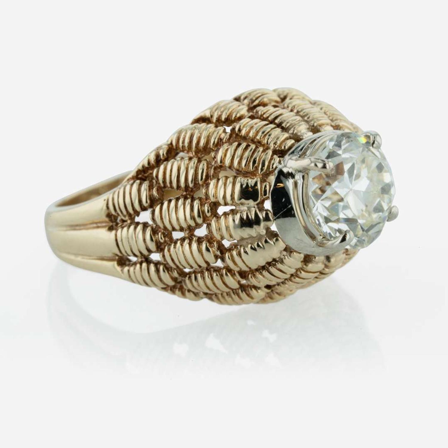 A 14K Gold and Diamond Ring 2.27 Carat Round Brilliant Diamond, GIA Certified