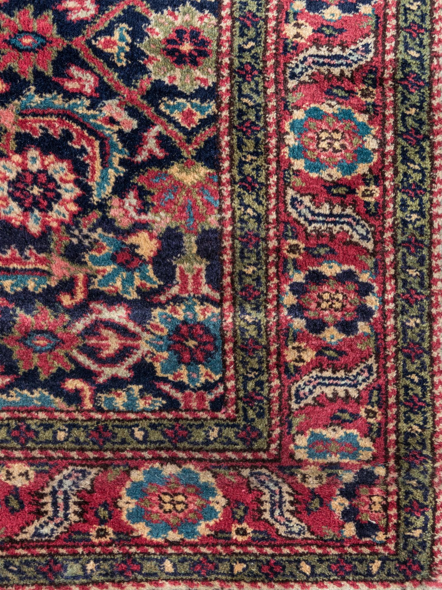 A Mahal Wool Runner