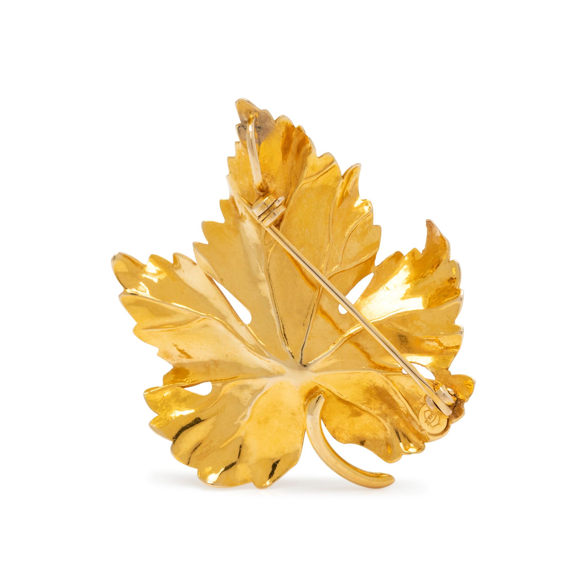 YELLOW GOLD AND DIAMOND LEAF PENDANT/BROOCH