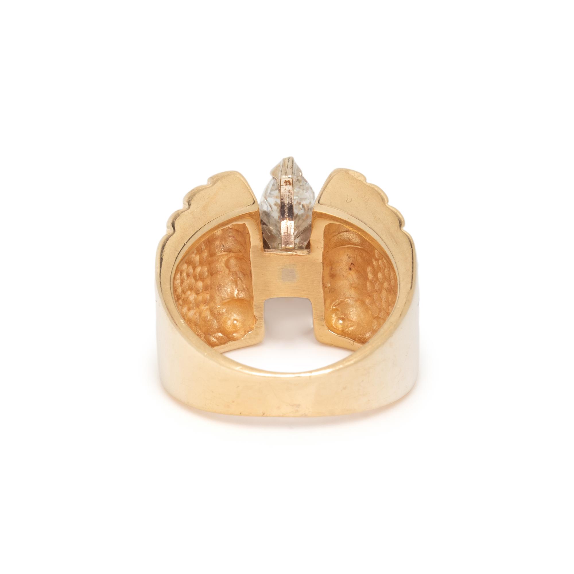 DIAMOND AND YELLOW GOLD RING