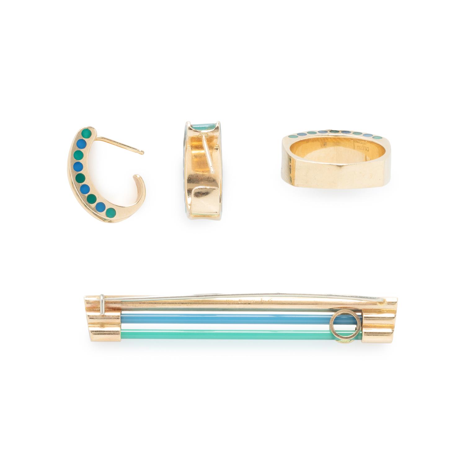 CHRYSOPRASE, CHALCEDONY, AND OPAL JEWELRY SUITE