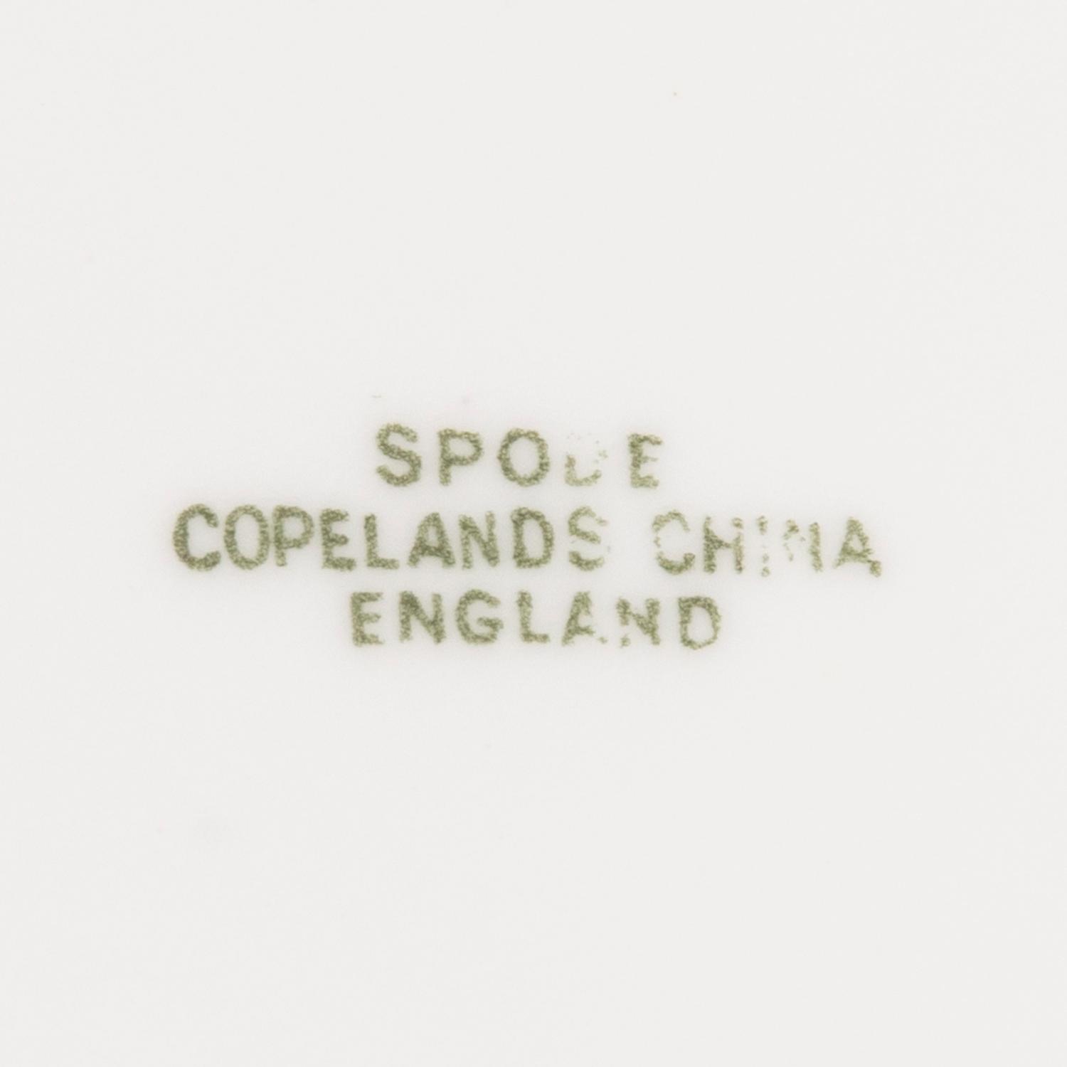 A Set of Spode Copeland Dinner Plates