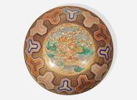 A large and impressive Japanese four-tier enameled porcelain box, Meiji/Taisho period 日本四層大瓷盒 明治或大正
