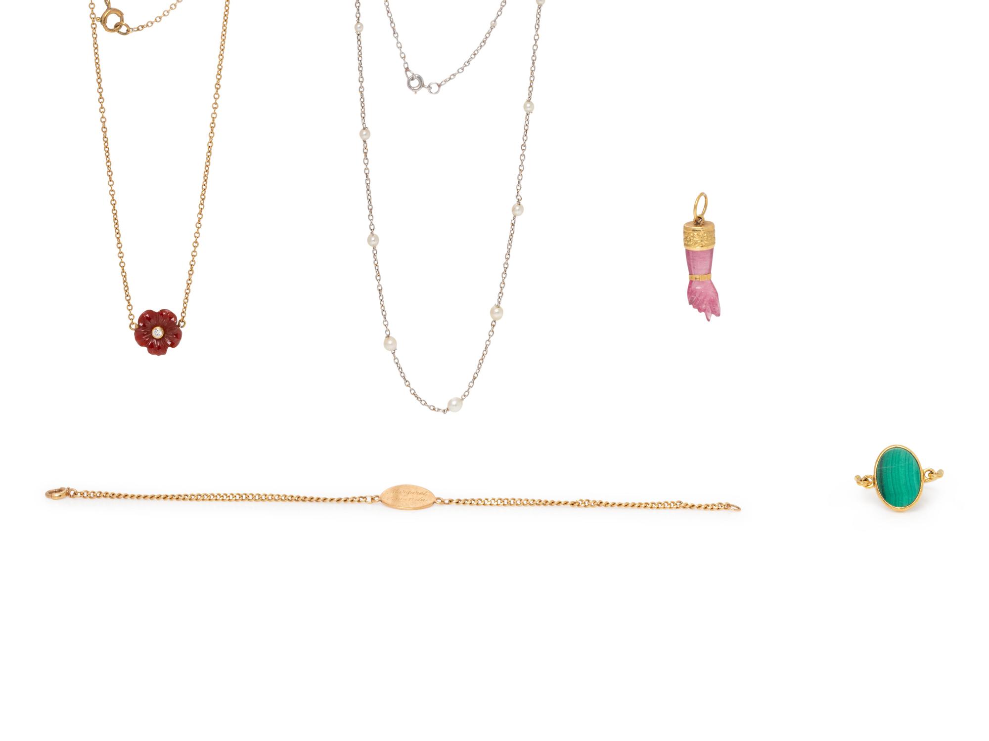 A Collection of 18 Karat Gold Jewelry,