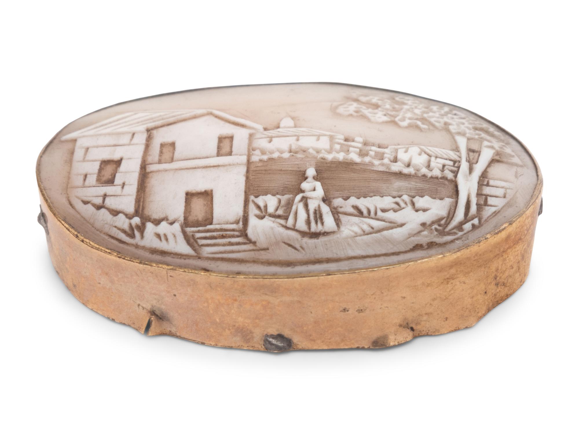 An American Gold and Carved Shell Lid