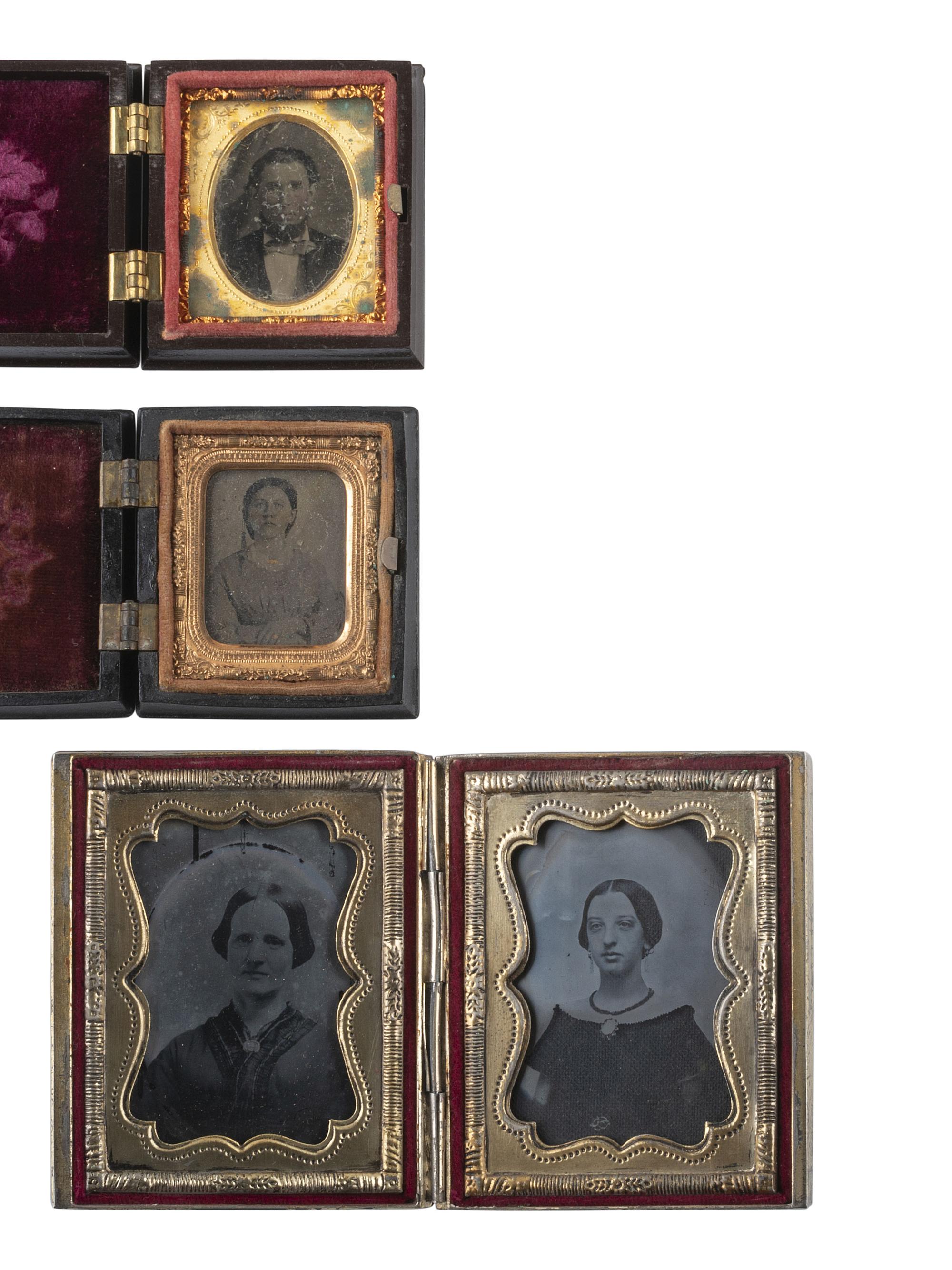 [EARLY PHOTOGRAPHY]. 25 assorted Union cases with figural and floral designs.