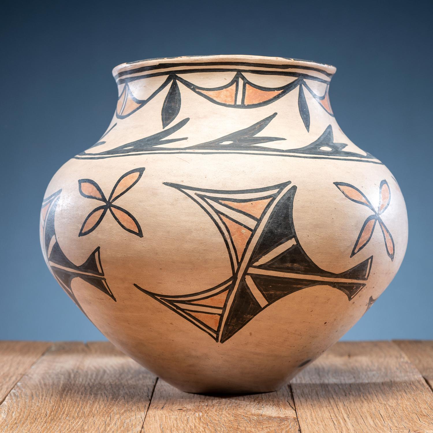 San Ildefonso Polychrome Pottery Olla