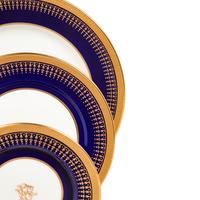 An Aynsley Porcelain Dinner Service