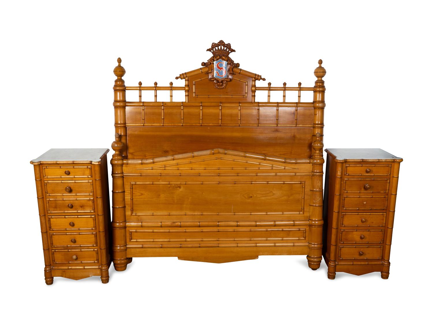 A British Colonial Style Faux Bamboo Suite of Bedroom Furniture — 20TH CENTURY
