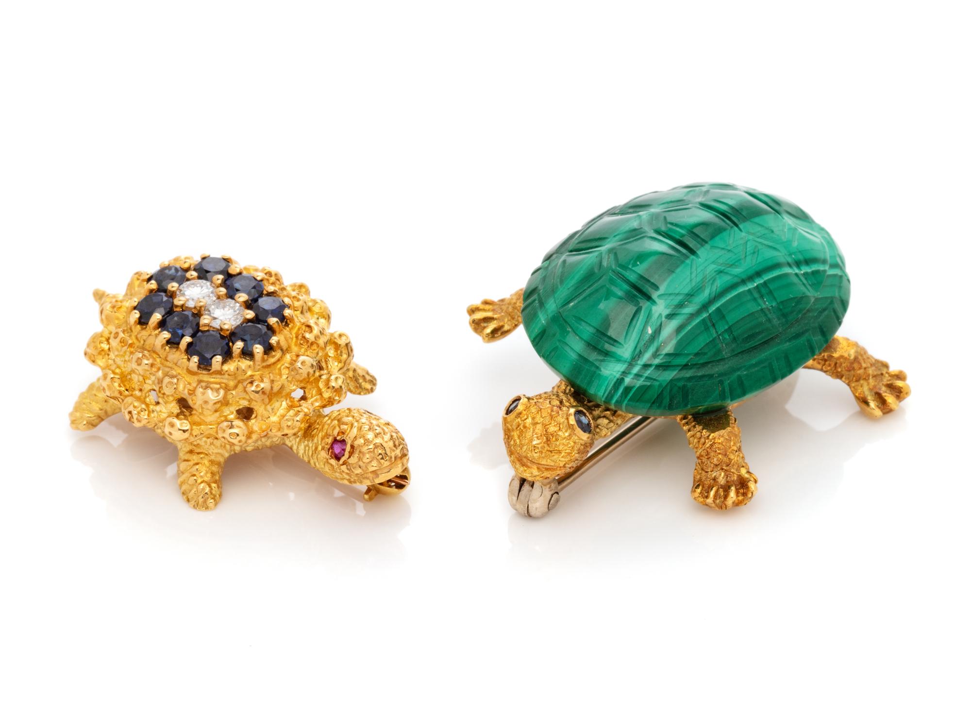 COLLECTION OF YELLOW GOLD TURTLE BROOCHES