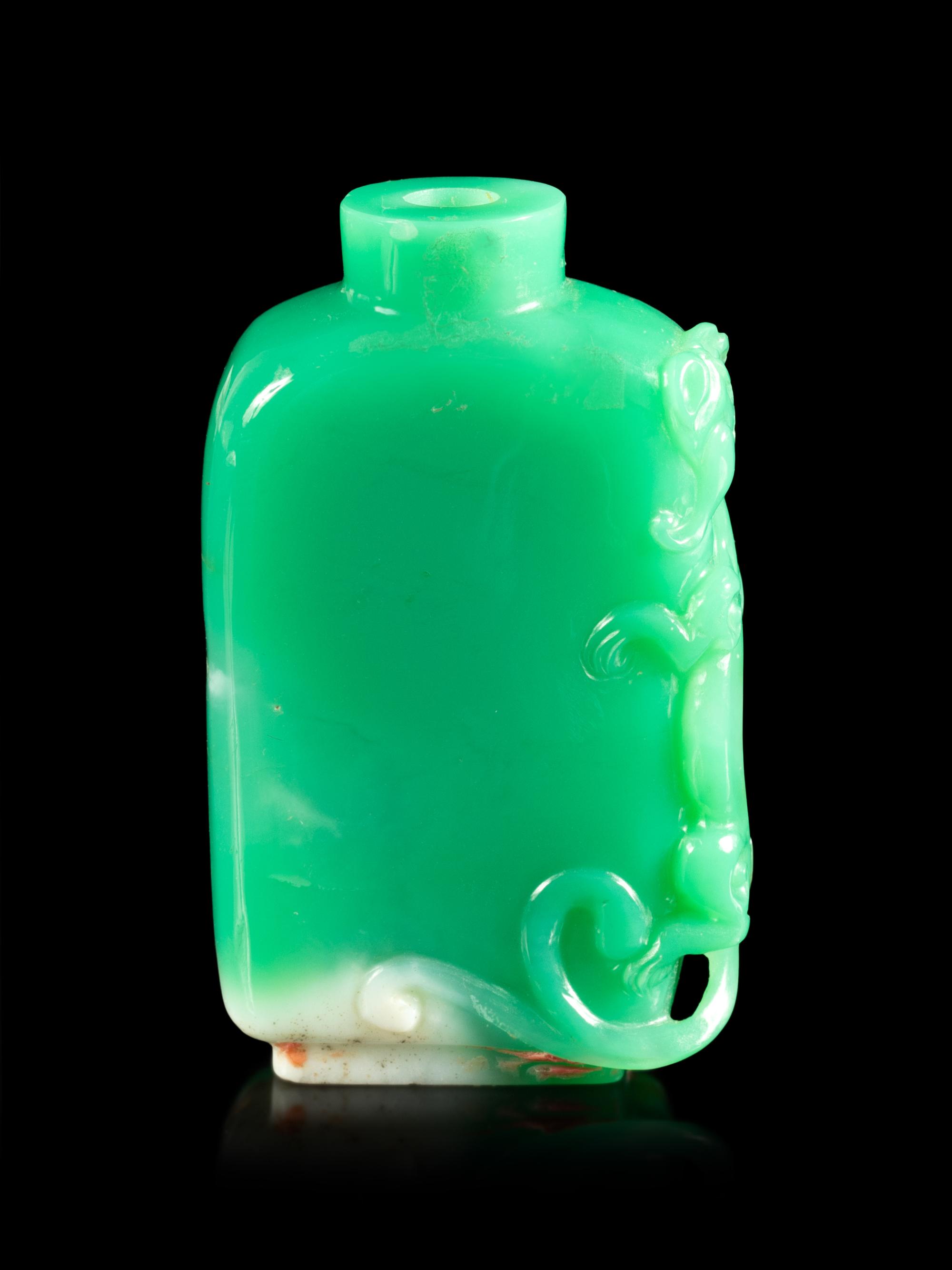 A Chinese Green Glass 'Chilong' Snuff Bottle