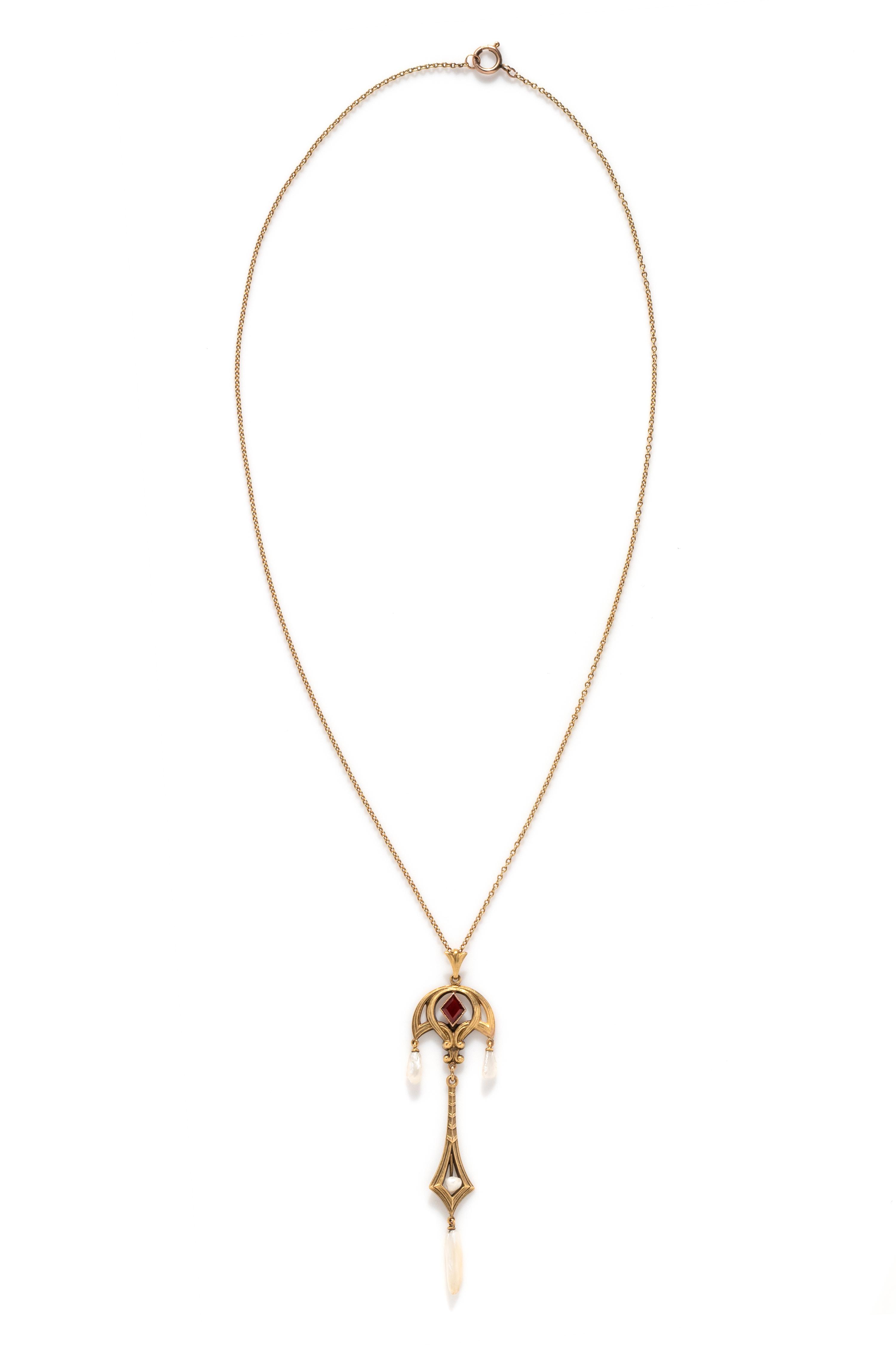 GARLAND FISHER CO., ART NOUVEAU, YELLOW GOLD, GARNET AND PEARL PENDANT/NECKLACE