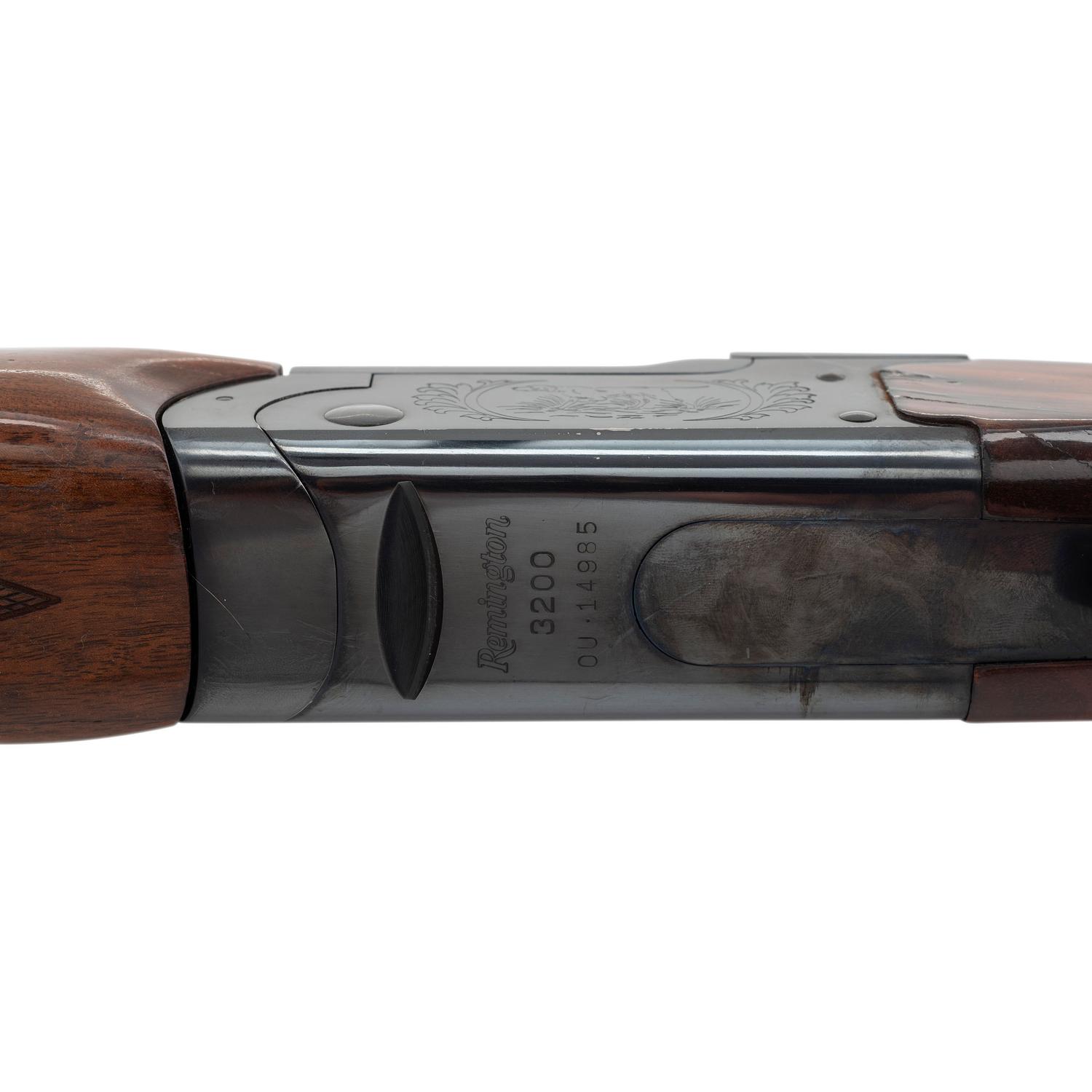 * Remington Model 3200 Special Trap O/U Shotgun