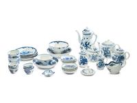 An Assembled Collection of Dr. Wall Period Worcester Cobalt Decorated Porcelain Table Articles