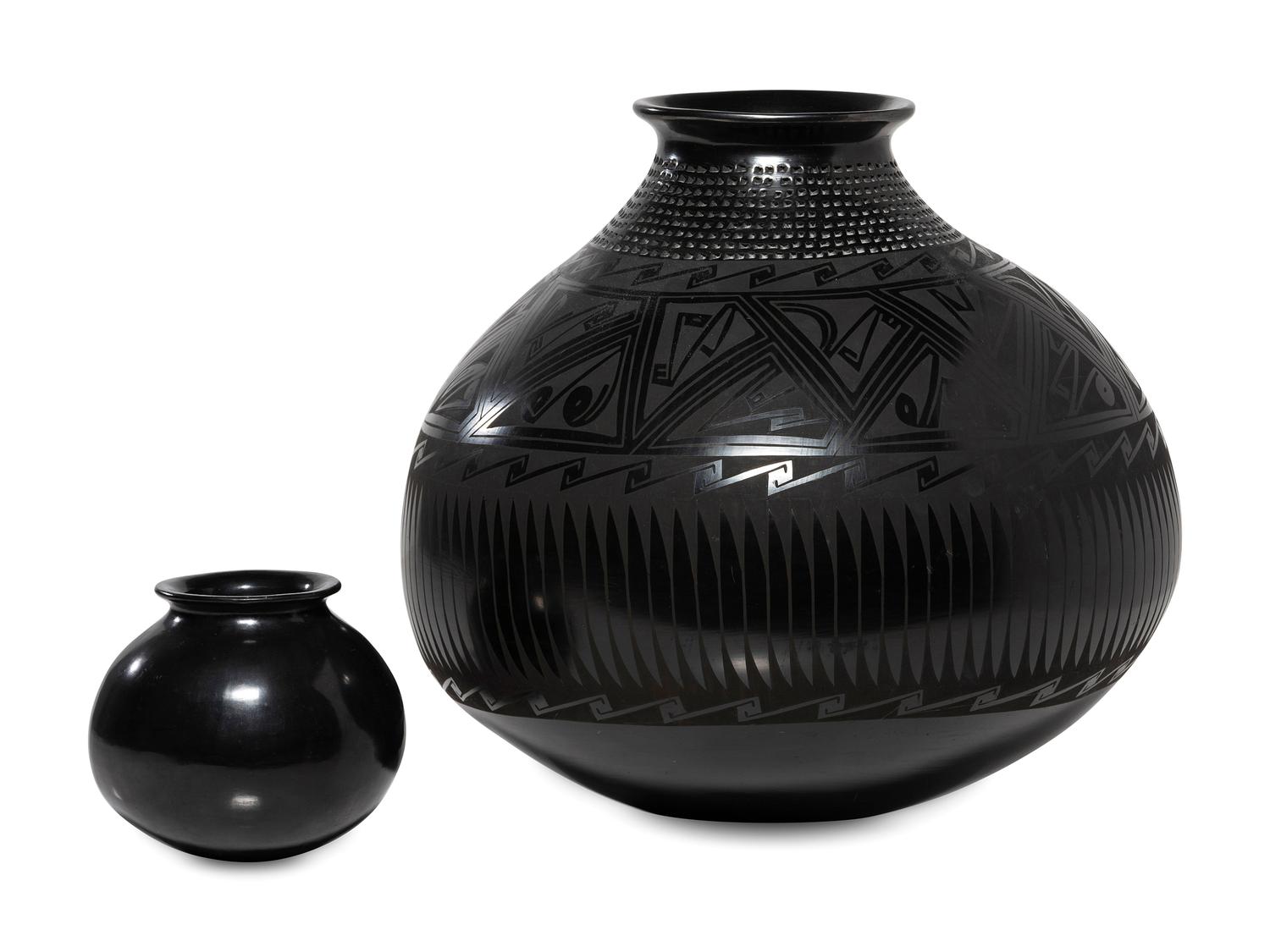 Pair of Mata Ortiz Blackware Pottery Jars