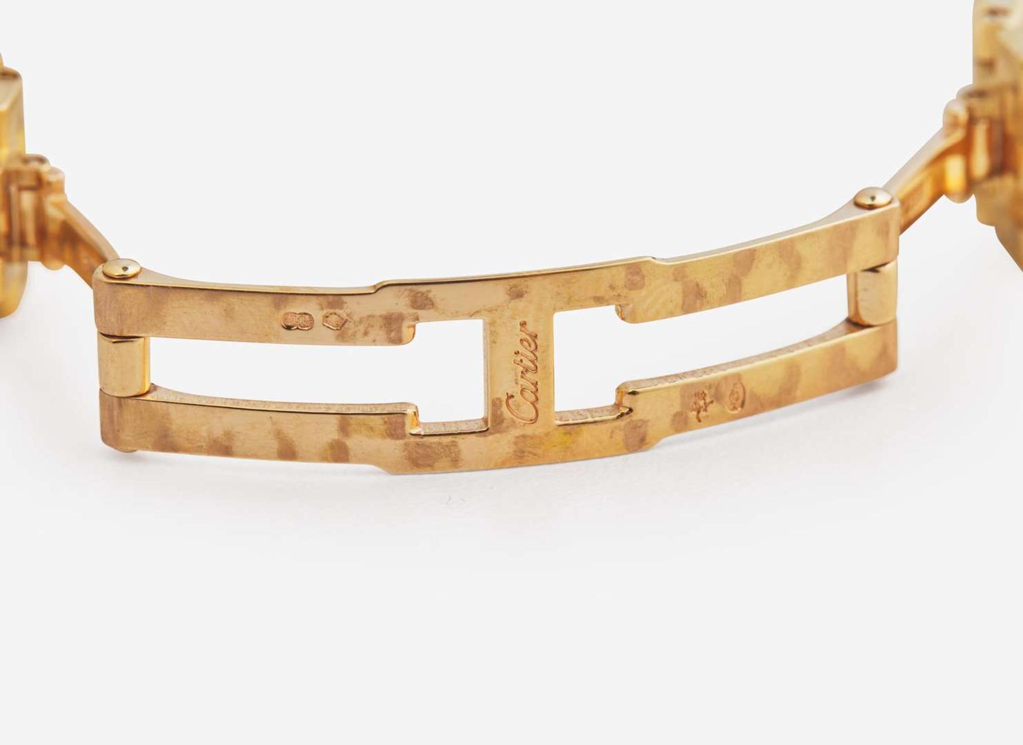 A Ladies 18K Yellow Gold Cartier Santos