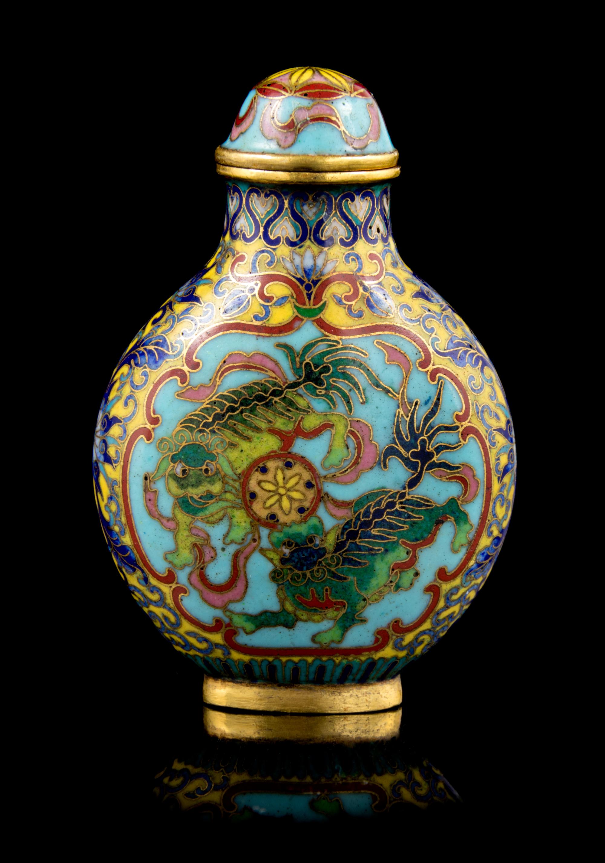 A Cloisonne Enanel Snuff Bottle Height 2 7/8 inches. — LATE 18TH/EARLY 19TH CENTURY