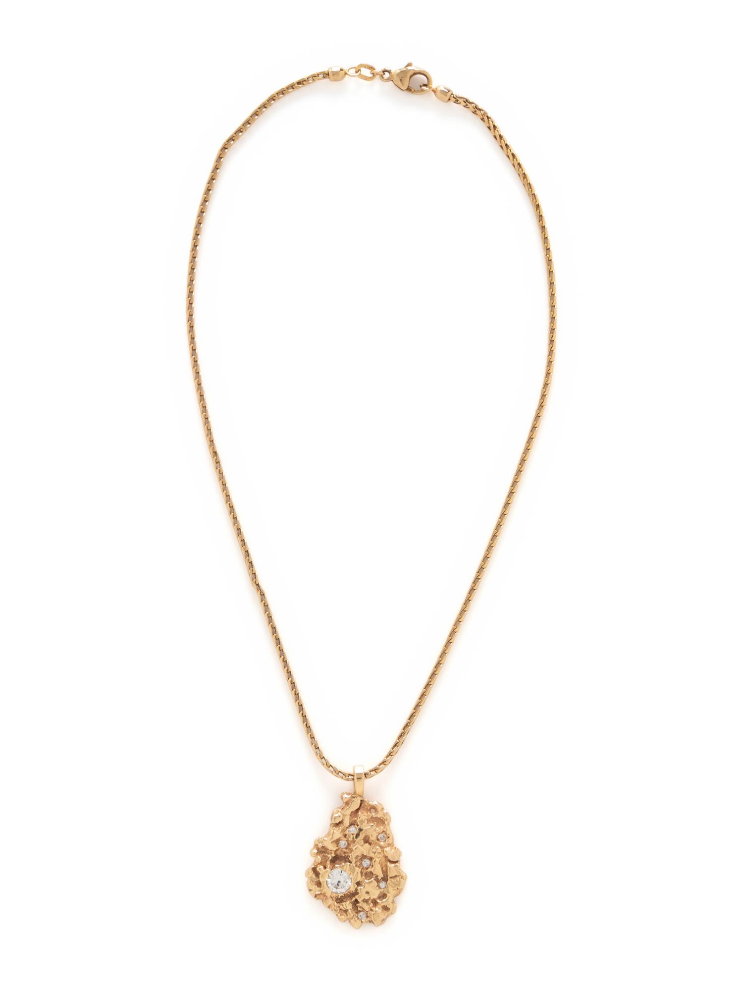 YELLOW GOLD AND DIAMOND PENDANT/NECKLACE