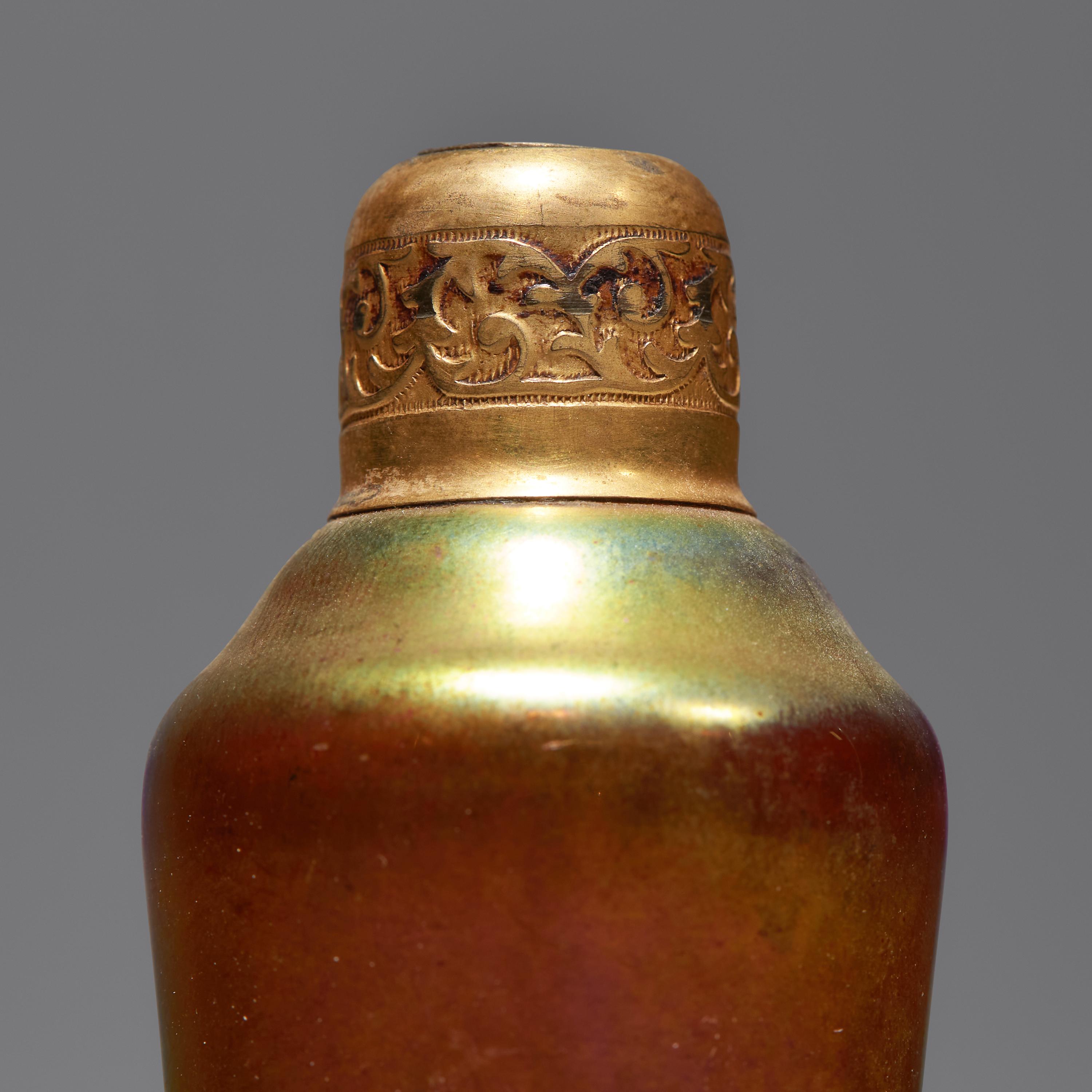 Bud vase for DeVilbiss