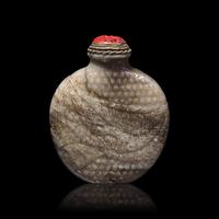 A Chinese Carved Grey Jade "Wrapped Vase" Snuff Bottle, 18th/19th Century