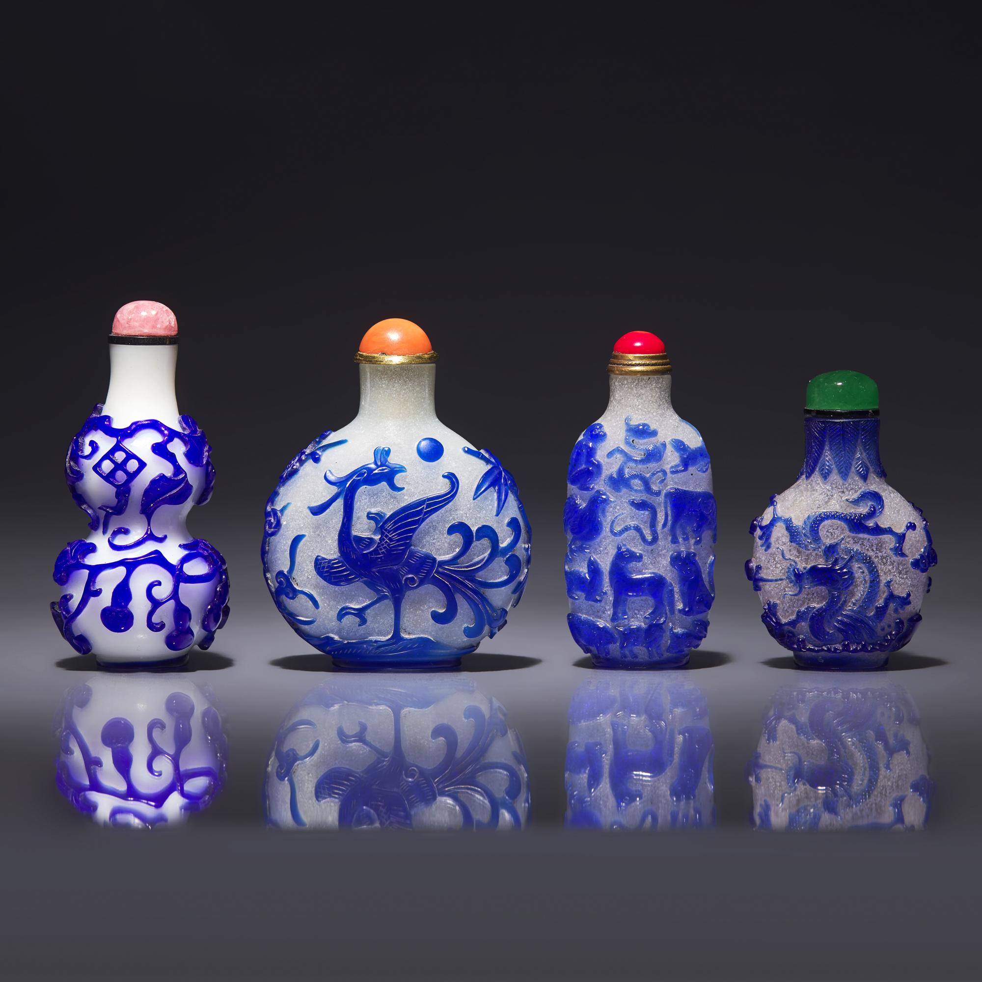 Four Chinese Blue Overlay Glass Snuff Bottles 涅白地套藍料鼻烟壺四支