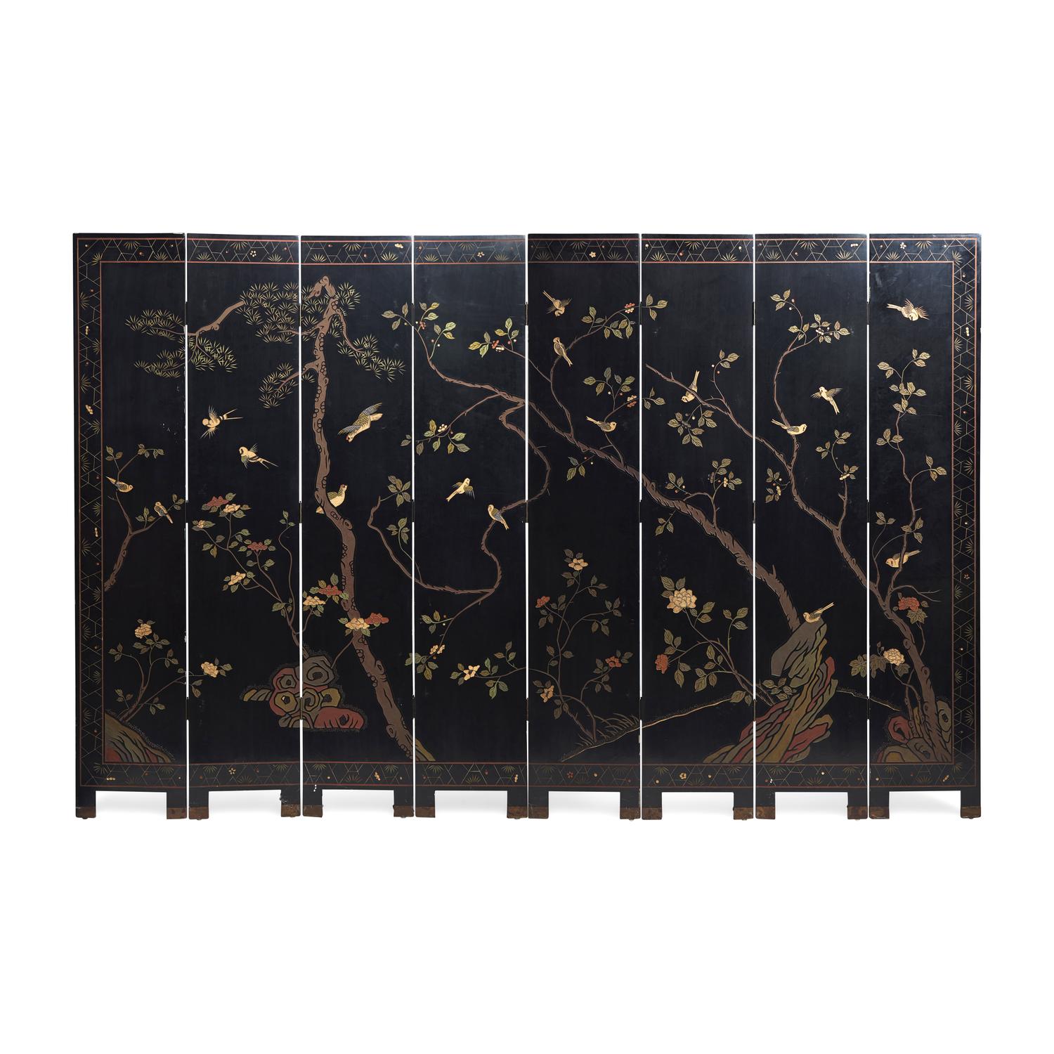 A Chinese Eight-Panel Coromandel Screen, 20th Century 近代 款彩八扇屏
