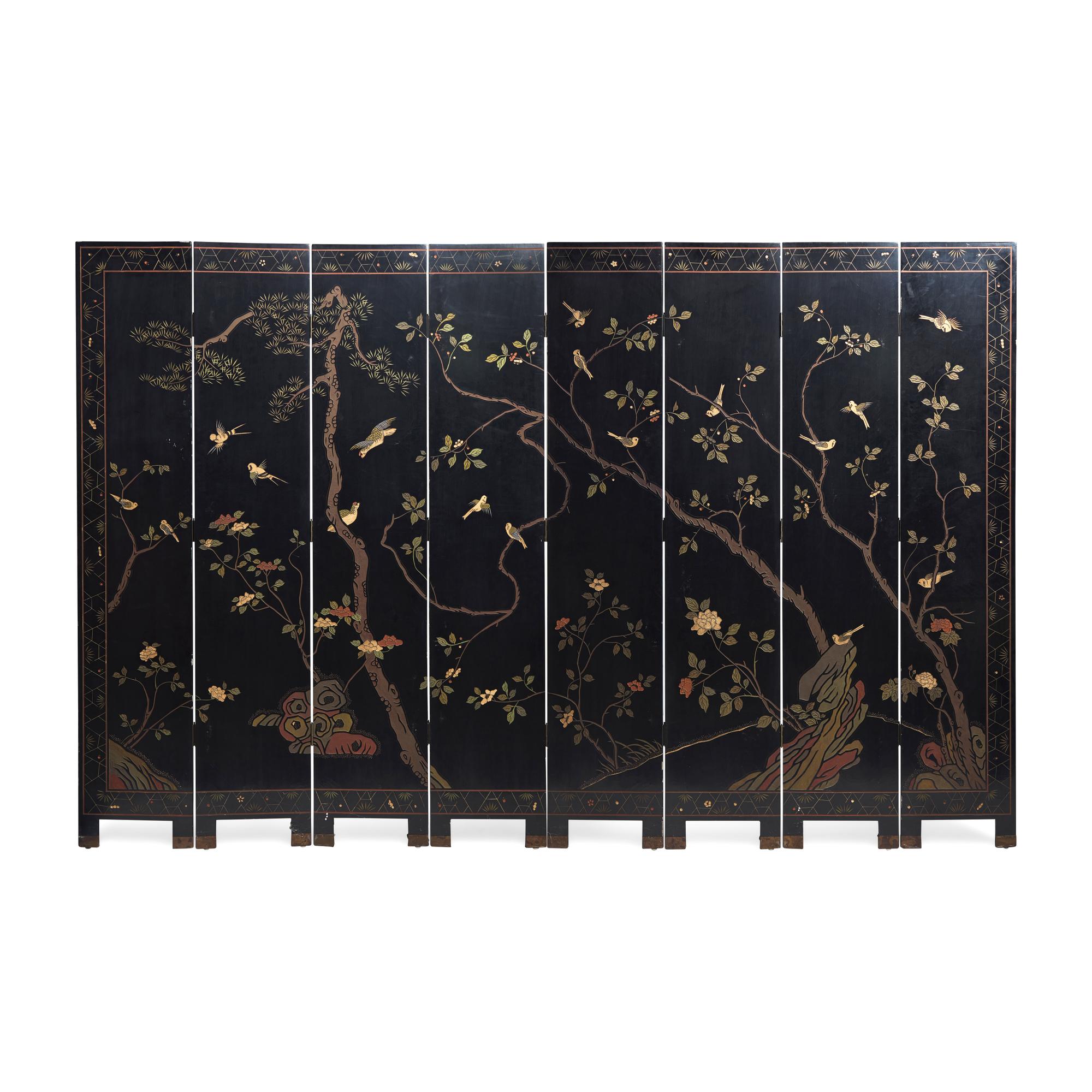 A Chinese Eight-Panel Coromandel Screen, 20th Century 近代 款彩八扇屏